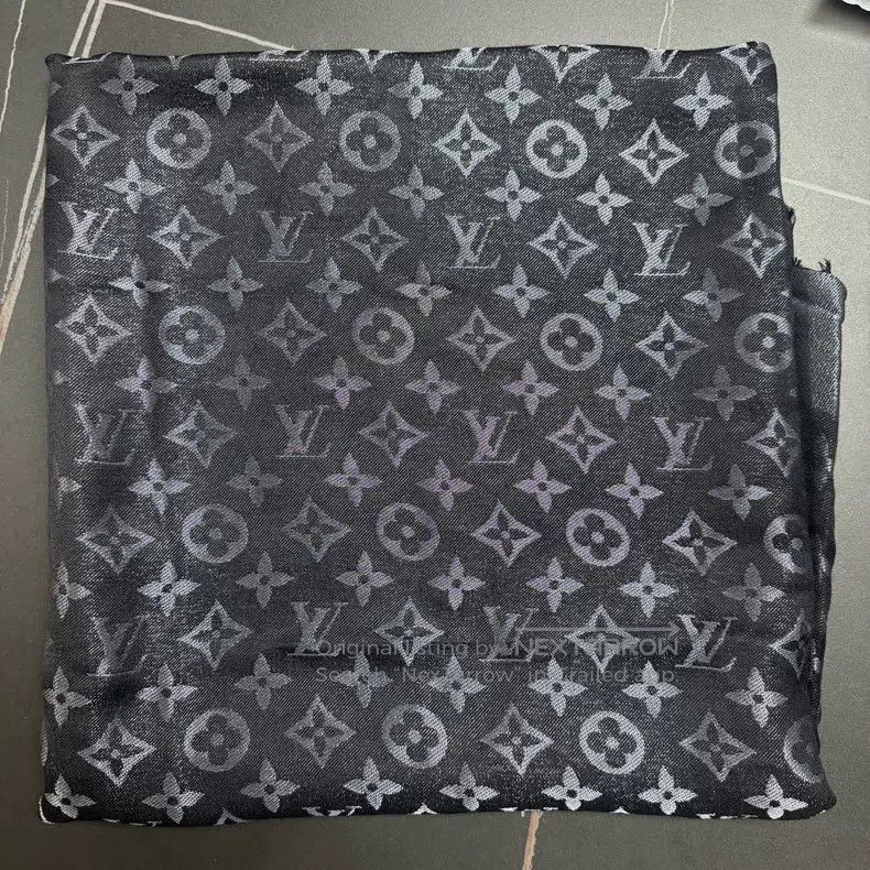 Louis Vuitton Louis Vuitton Presbyopic scarf Size ONE SIZE - 1 Thumbnail