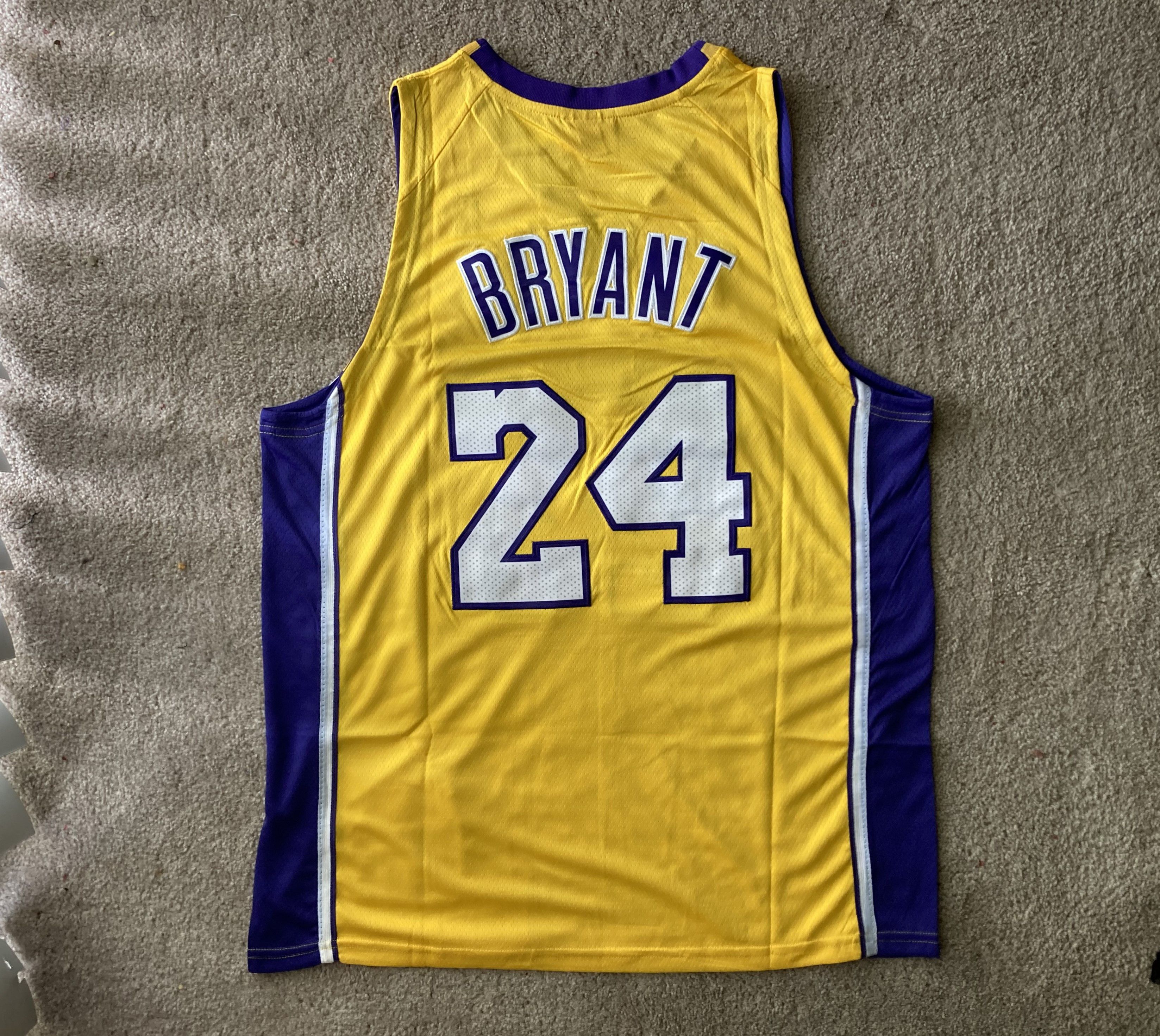 Mitchell & Ness S-XL Mens Stitched Mitchell & Ness Jersey Kobe Bryant Lakers Size US M / EU 48-50 / 2 - 2 Thumbnail