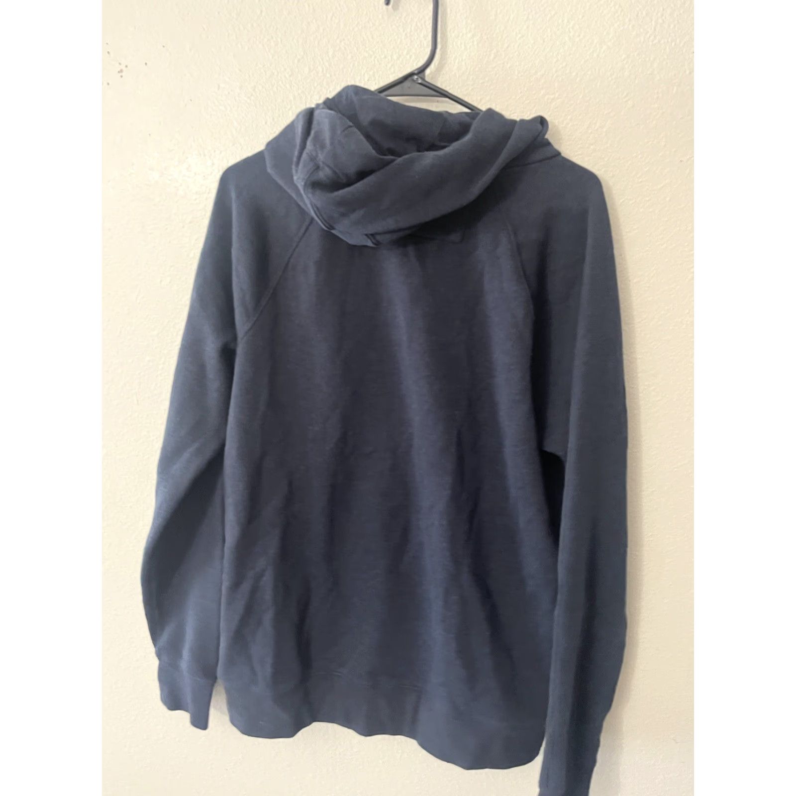 Banana Republic Banana Republic Hoodie Mens Pullover Fleece Front Pockets Navy Tall L Blue Weather: Fall, Spring, Summer, Winter (Activewear, Casual) Womens? Size L / US 10 / IT 46 - 2 Thumbnail