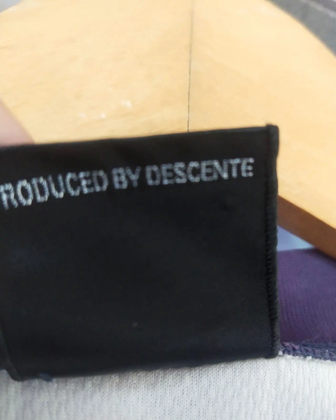 Umbro 1990s Vintage Umbro Japan Jersey Produced by Descente Size US L / EU 52-54 / 3 - 5 Thumbnail