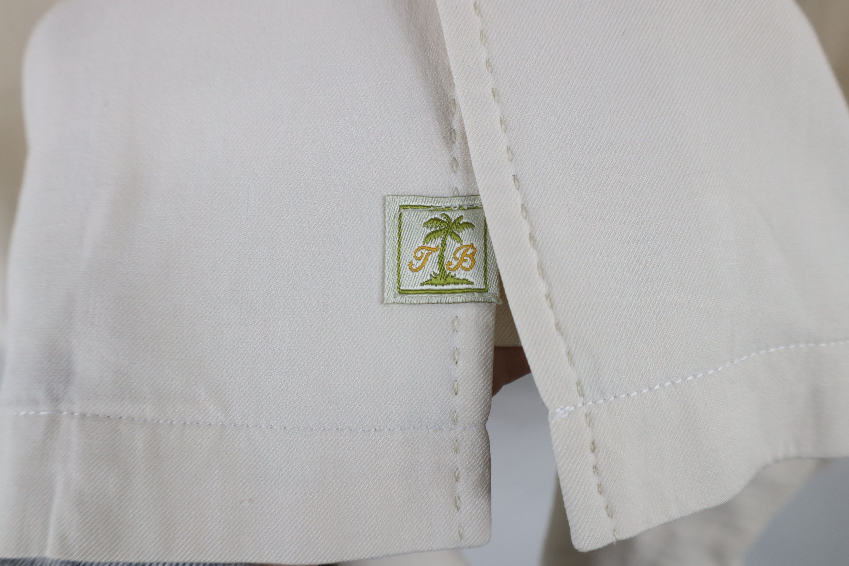 Tommy Bahama × Vintage Vintage Tommy Bahama Silk Looped Collar Button Shirt Cream Size US L / EU 52-54 / 3 - 7 Thumbnail
