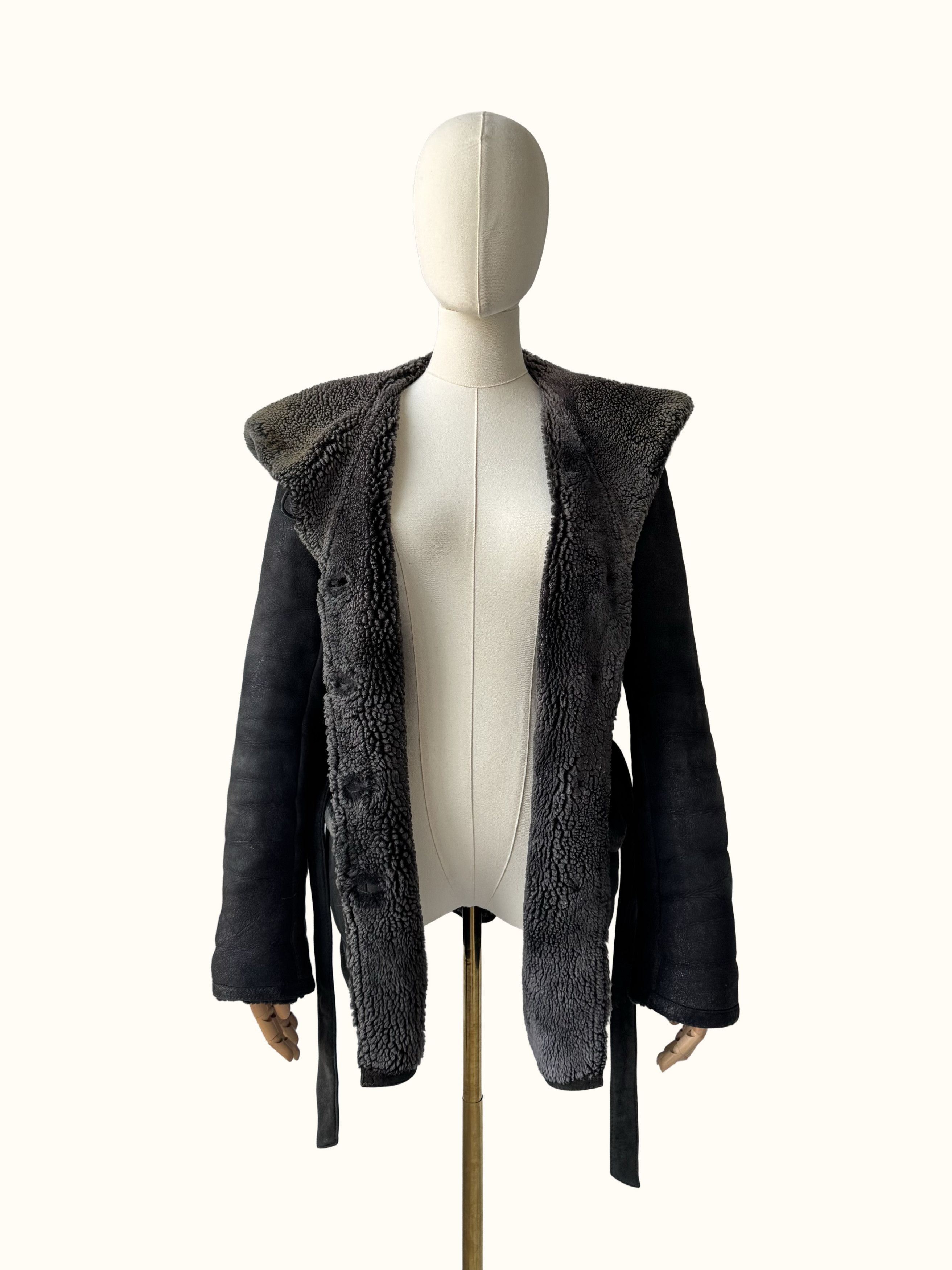 Vintage Vintage Real Sheepskin Hooded Coat (B550) Size M / US 6-8 / IT 42-44 - 4 Thumbnail
