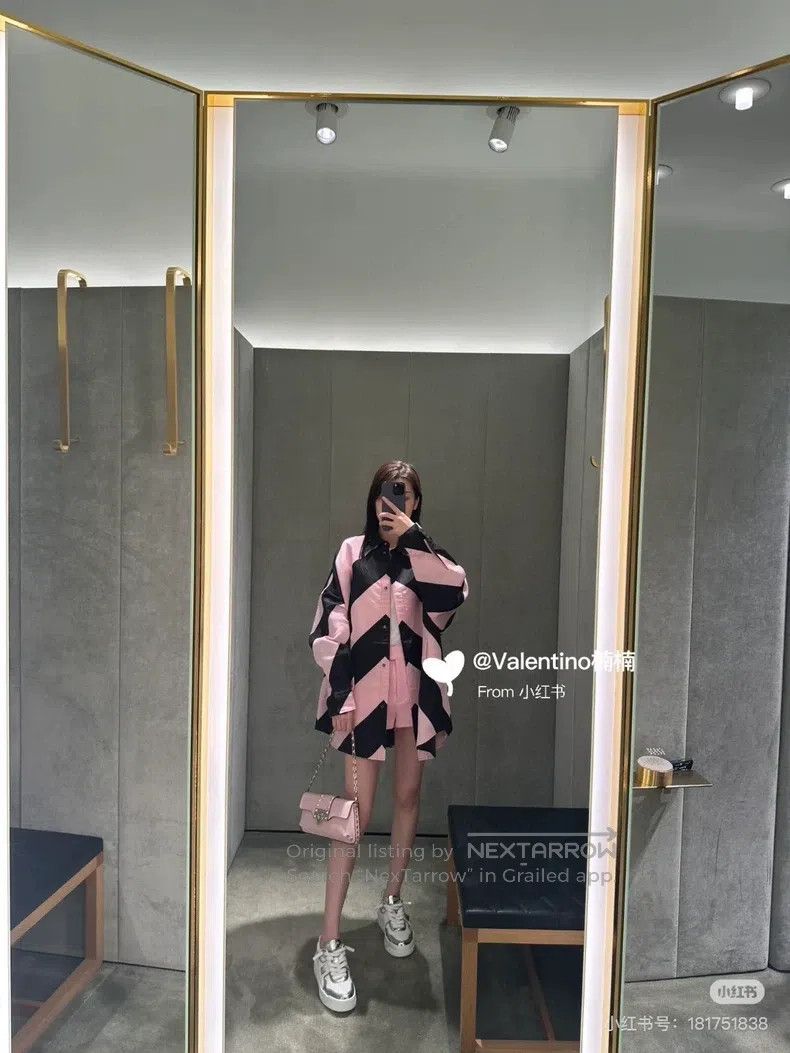 Valentino Valentino Pink and black color-blocked mulberry silk shirt Size XS / US 0-2 / IT 36-38 - 7 Thumbnail