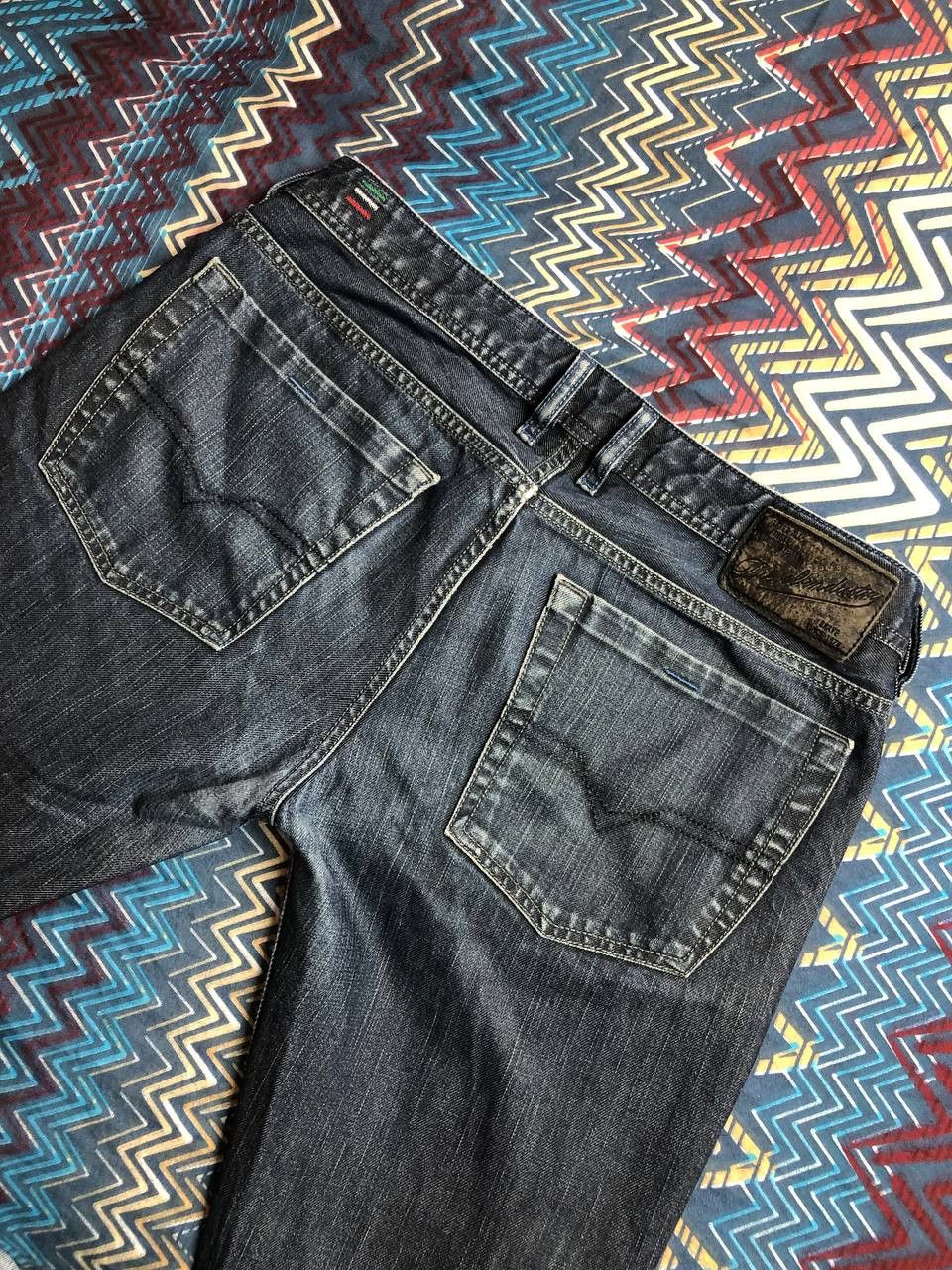 Japanese Brand Crazy Crash Dirty Baggy Faded Jean Japan Avant Garde Style Size US 32 / EU 48 - 10 Thumbnail