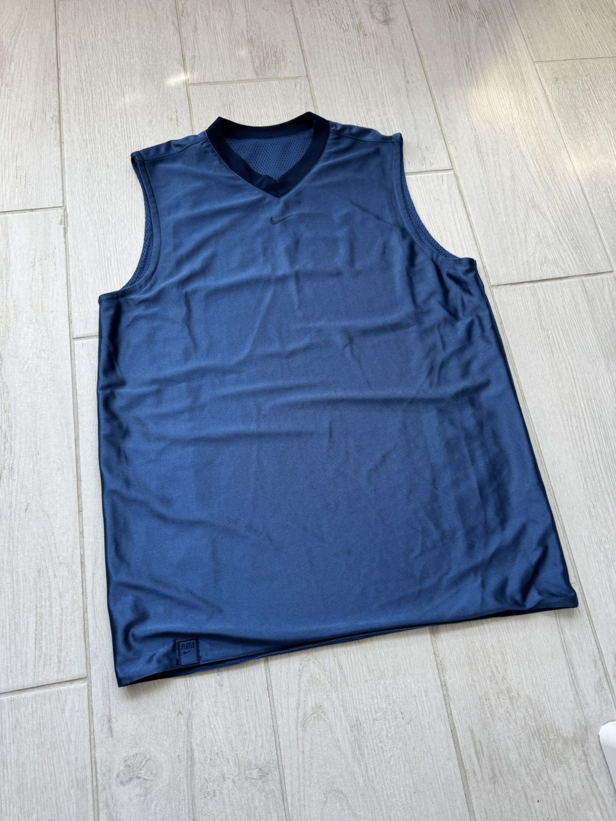 Nike Vintage Y2K Nike Reversible Center Swoosh Basketball Jersey Size US S / EU 44-46 / 1 - 14 Thumbnail