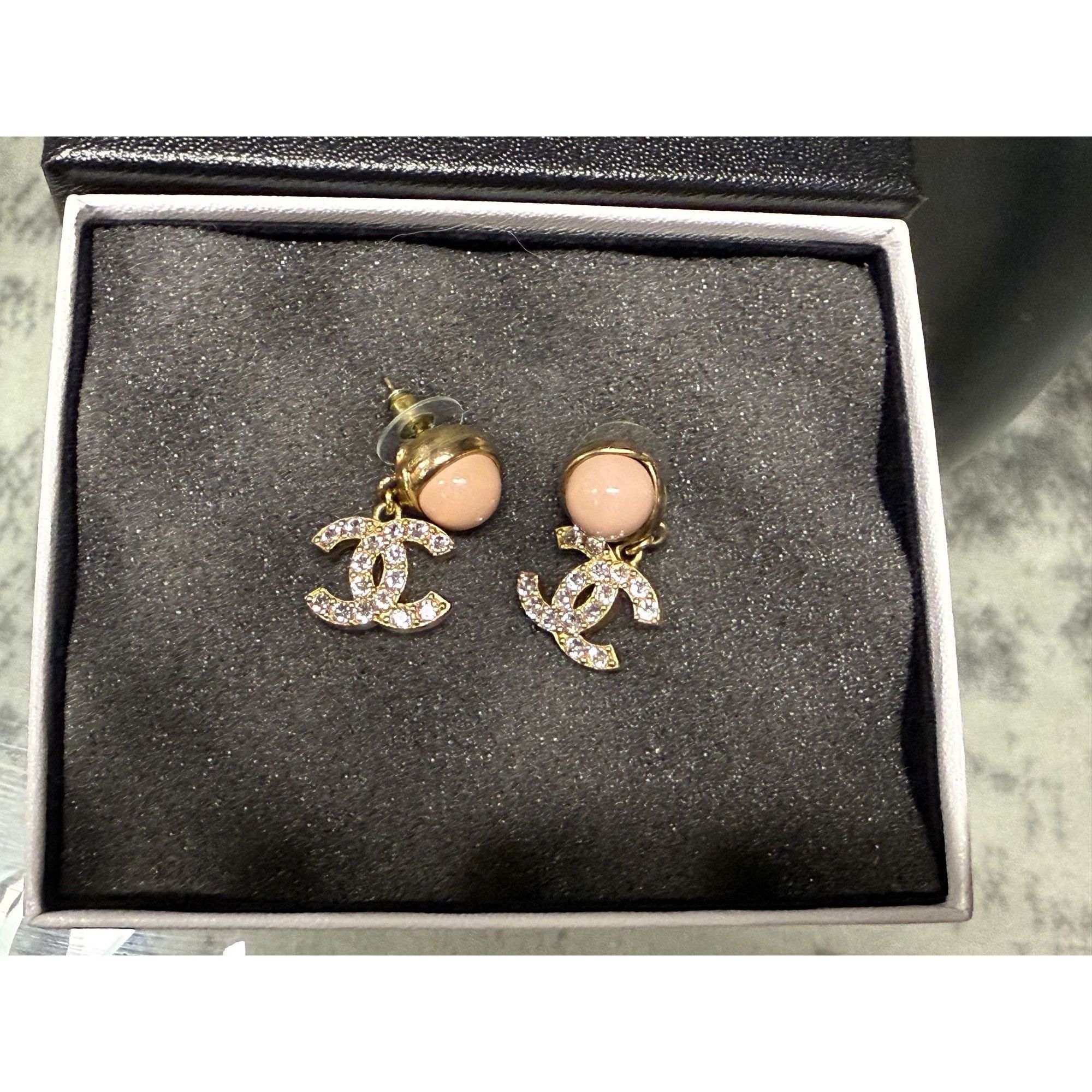 Chanel Chanel Gold Crystal CC Logo Drop Earrings With Pink Enamel & Size ONE SIZE - 8 Thumbnail