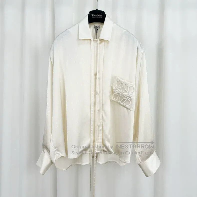 Loewe Loewe Embroidered logo pocket silk shirt Size XS / US 0-2 / IT 36-38 - 1 Thumbnail