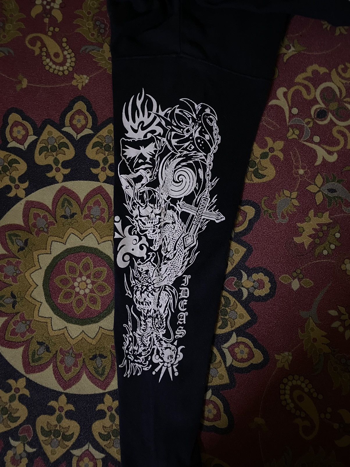 Japanese Brand 🔥VERYRARE🔥🔥Vintage Cross Skull Floral Long Sleeve Size US M / EU 48-50 / 2 - 3 Thumbnail