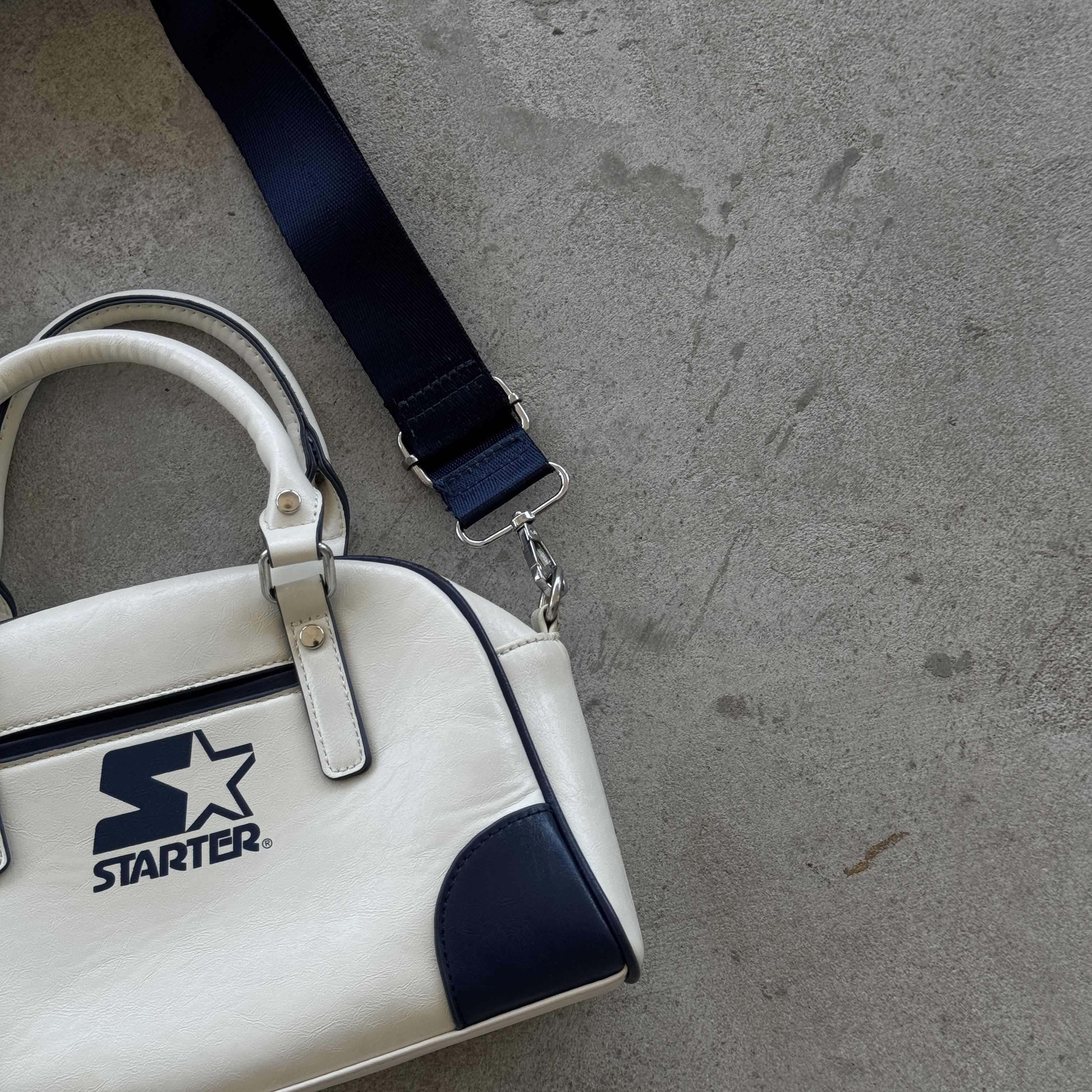 Starter Starter White Navy Blue Mini Bowling Handbag Crossbody Size ONE SIZE - 2 Thumbnail
