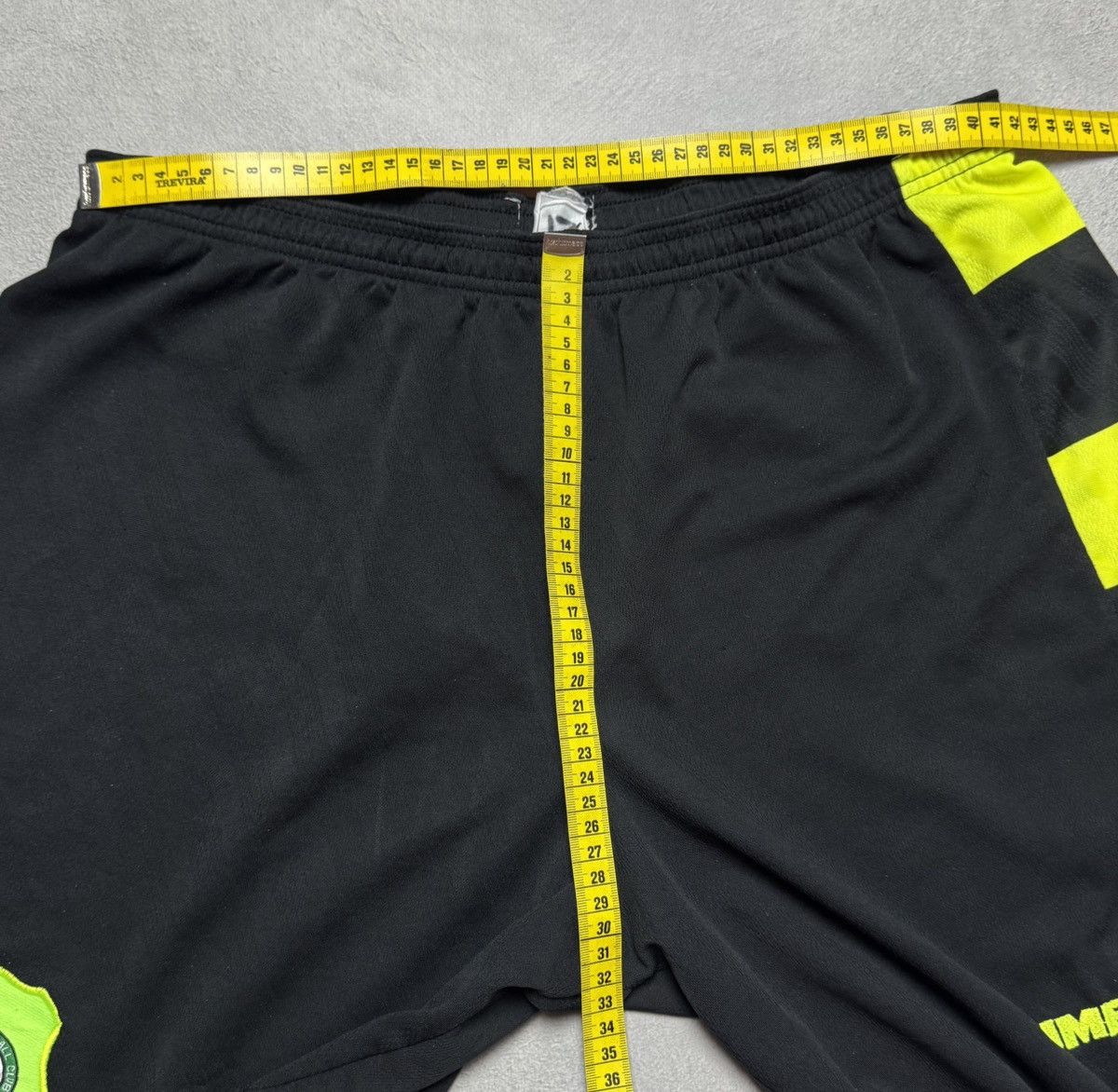 Umbro Celtic 1996 1997 Away Football Soccer Shorts Umbro Vintage Size US 34 / EU 50 - 9 Thumbnail