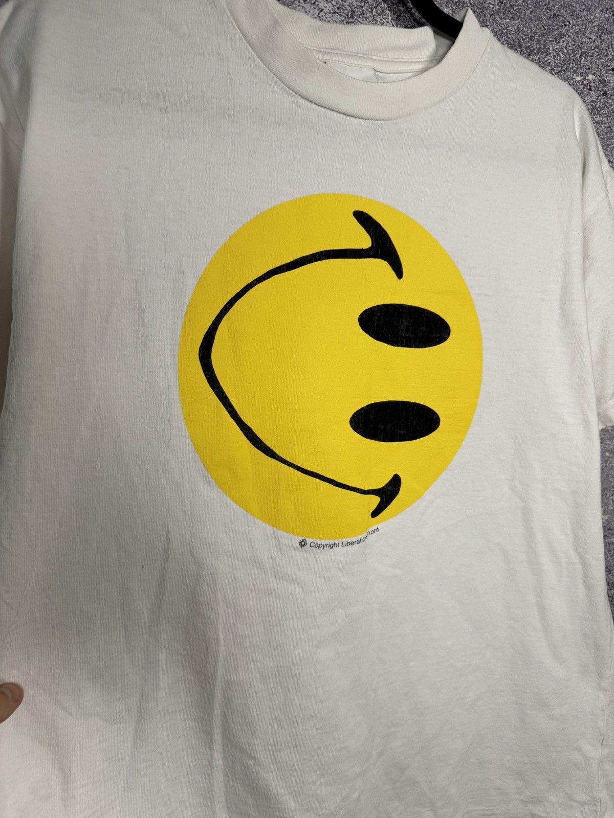 READYMADE READYMADE SMILEY FACE WHITE TEE Size US S / EU 44-46 / 1 - 6 Thumbnail