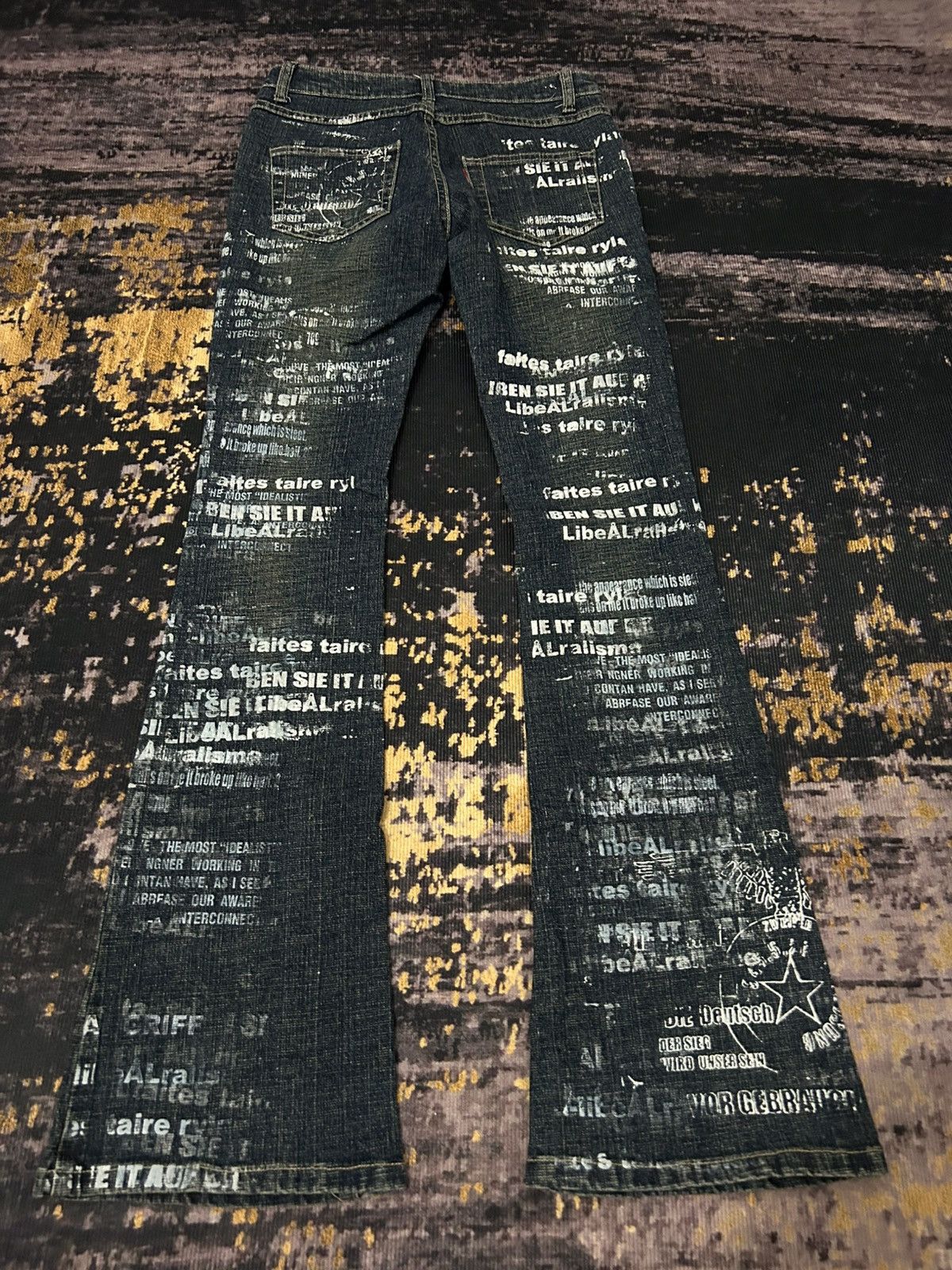 If Six Was Nine H.Naoto + DIE Poem Print Flare Jeans Size US 27 - 4 Thumbnail