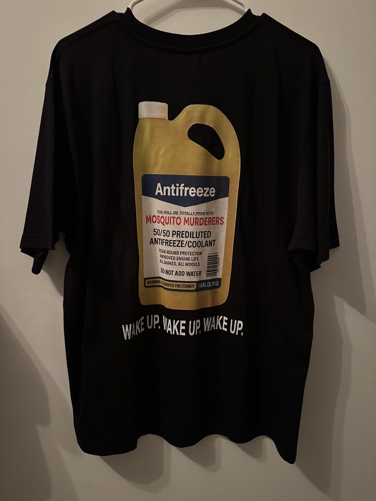 Other Mosquito Murderers x Bugonia (movie) - WAKE UP tee Size US M / EU 48-50 / 2 - 3 Thumbnail