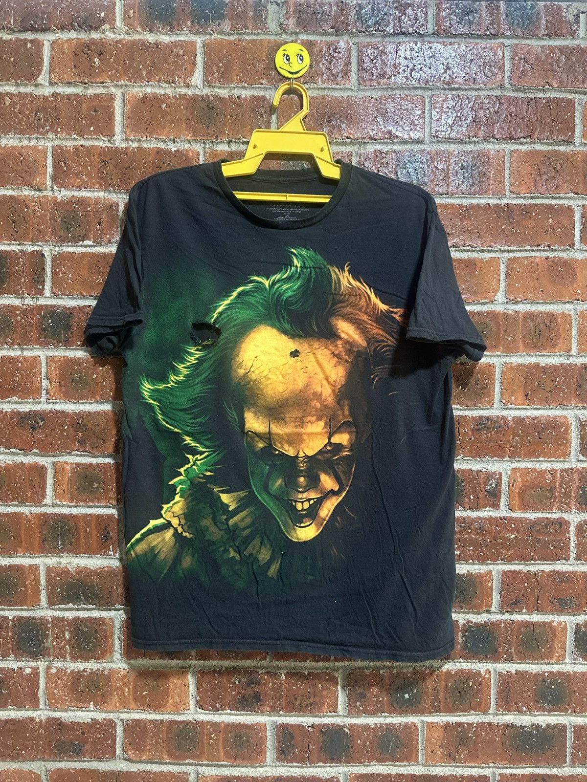 Expert Horror Vintage IT Movie Faded Tee Size US L / EU 52-54 / 3 - 1 Thumbnail