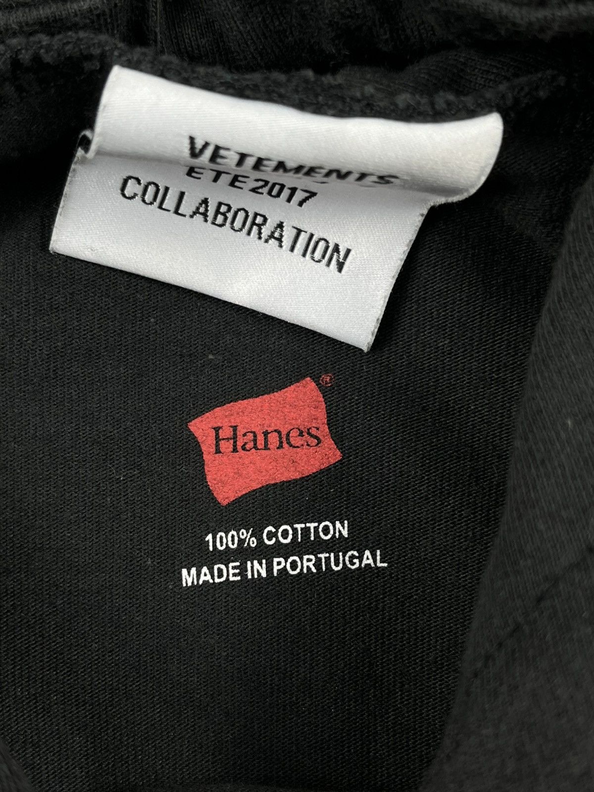 Vetements SS17 Vetements Hanes Staff Tour Hoodie Black Size US M / EU 48-50 / 2 - 9 Thumbnail