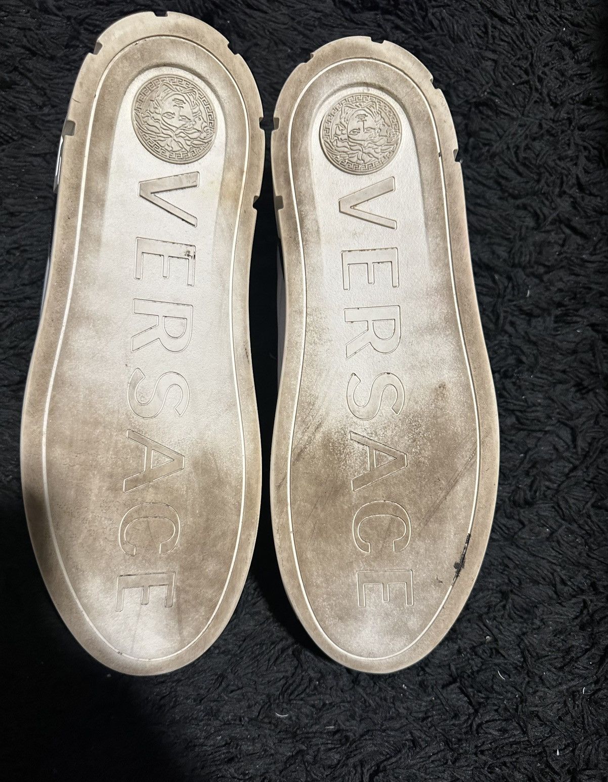 Versace Versace Men's Quilted Medusa Leather Trainers SIZE 9 (42) Size US 9 / EU 42 - 5 Thumbnail