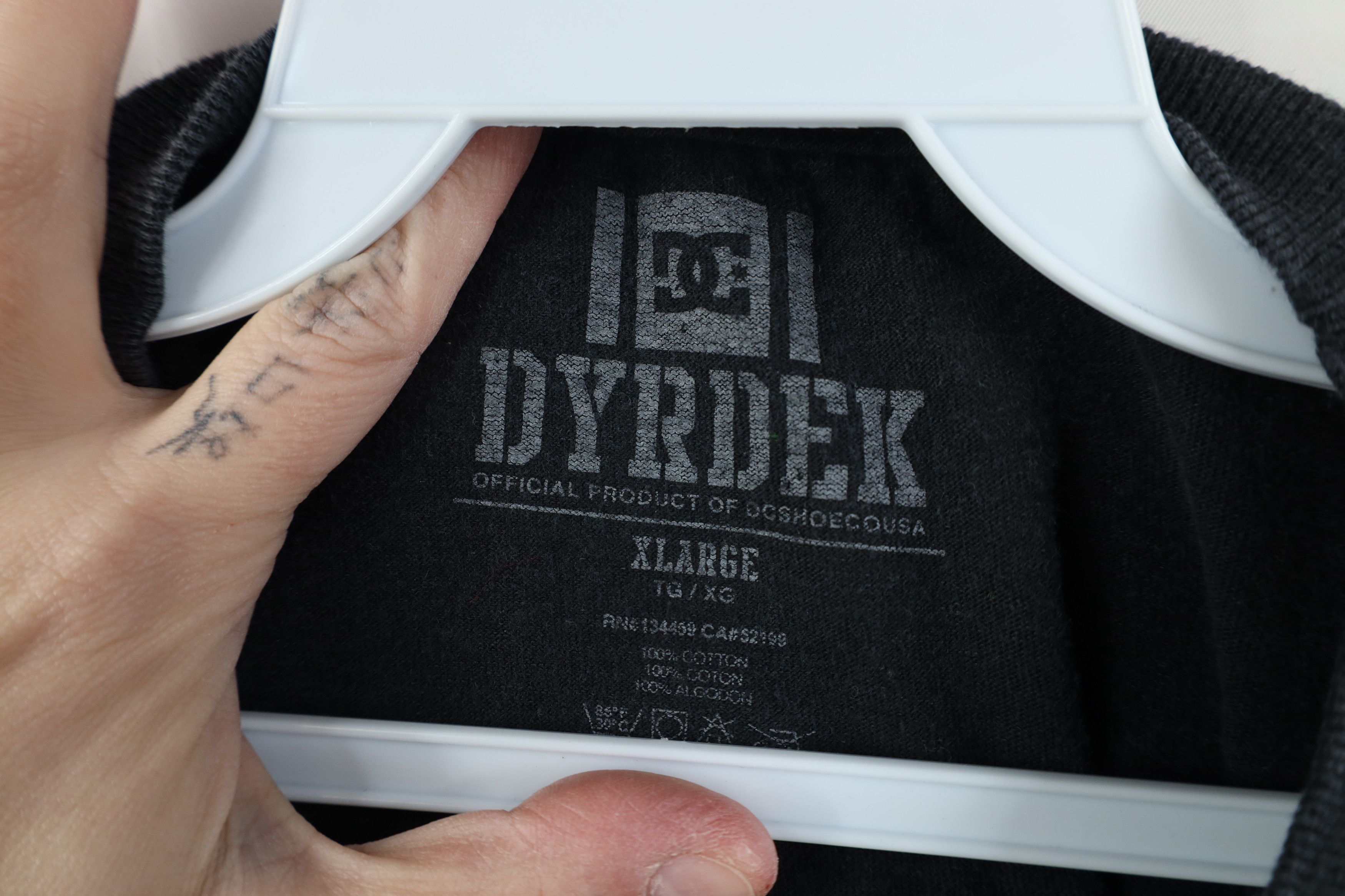 Vintage Vintage DC Shoes Rob Dyrdek Own Luck Skateboarding T-Shirt Size US XL / EU 56 / 4 - 9 Thumbnail
