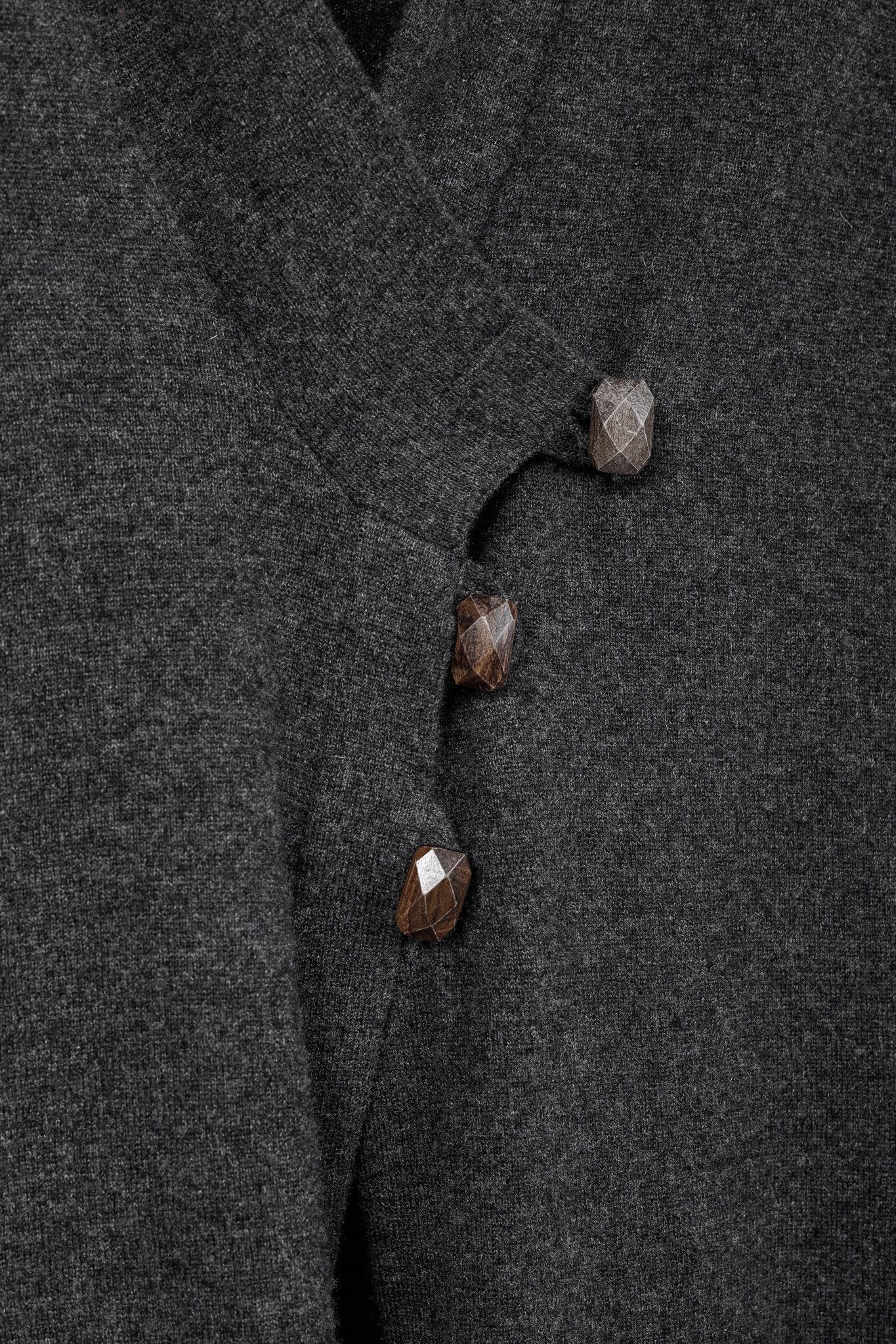 Brunello Cucinelli Brunello Cucinelli Grey Cashmere Buttoned V-Neck Cardigan Size S / US 4 / IT 40 - 7 Thumbnail