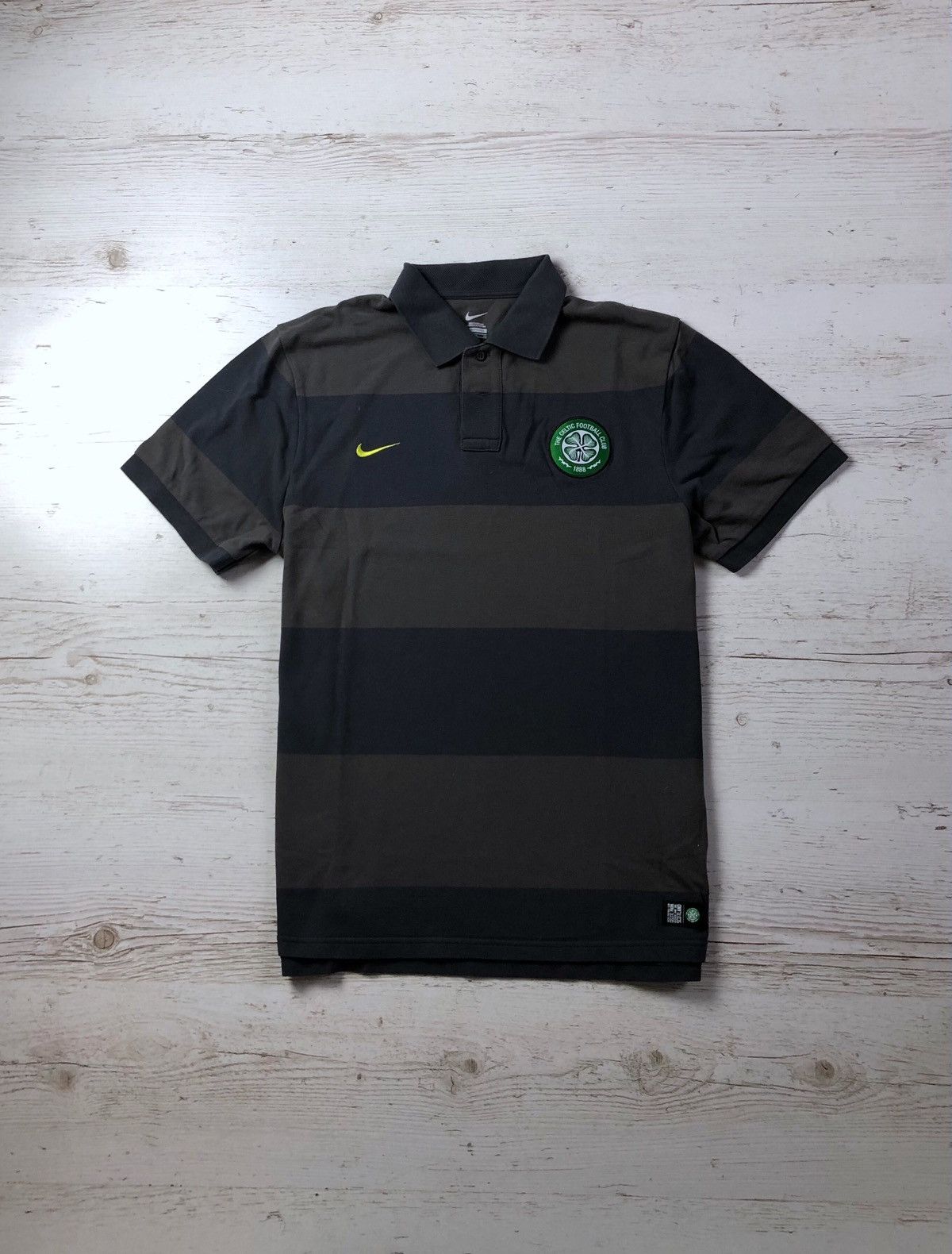 Nike Polo Nike Celtic vintage Size US XL / EU 56 / 4 - 1 Thumbnail
