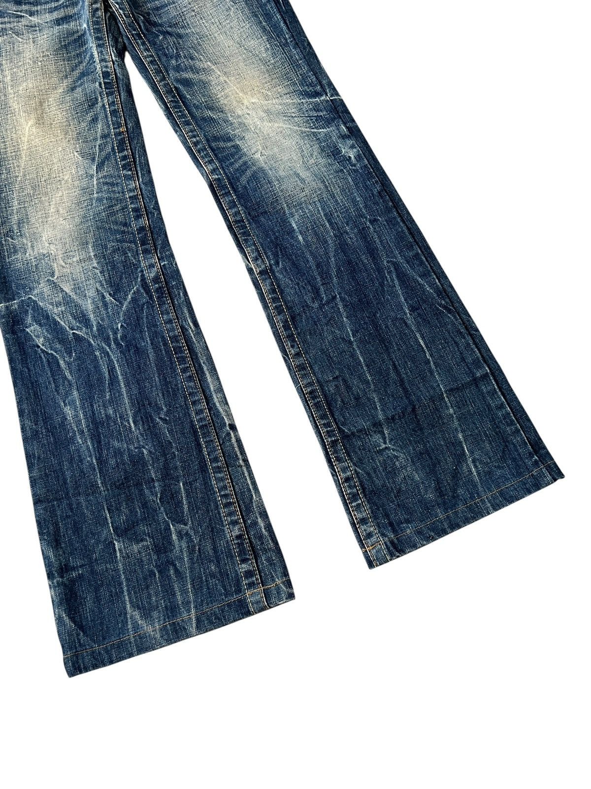 Japanese Brand Y2K Red Pepper Embroidery Flare Denim Size US 29 - 8 Thumbnail