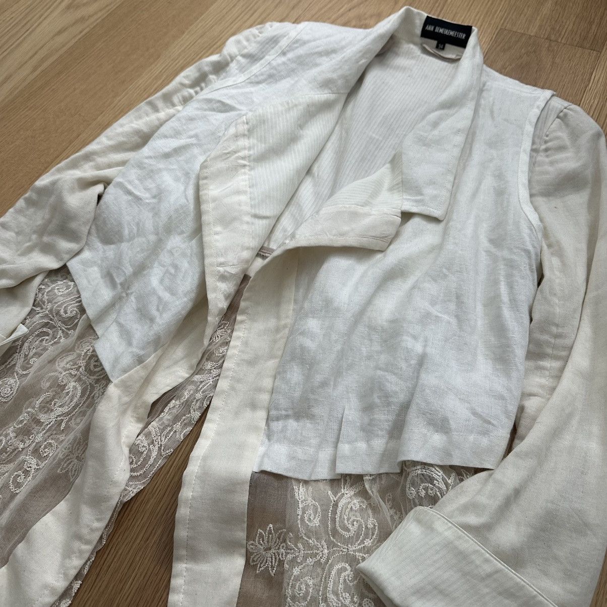 Ann Demeulemeester Ann Demeulemeester Off-White Cropped Lace Blazer Size XS / US 0-2 / IT 36-38 - 3 Thumbnail