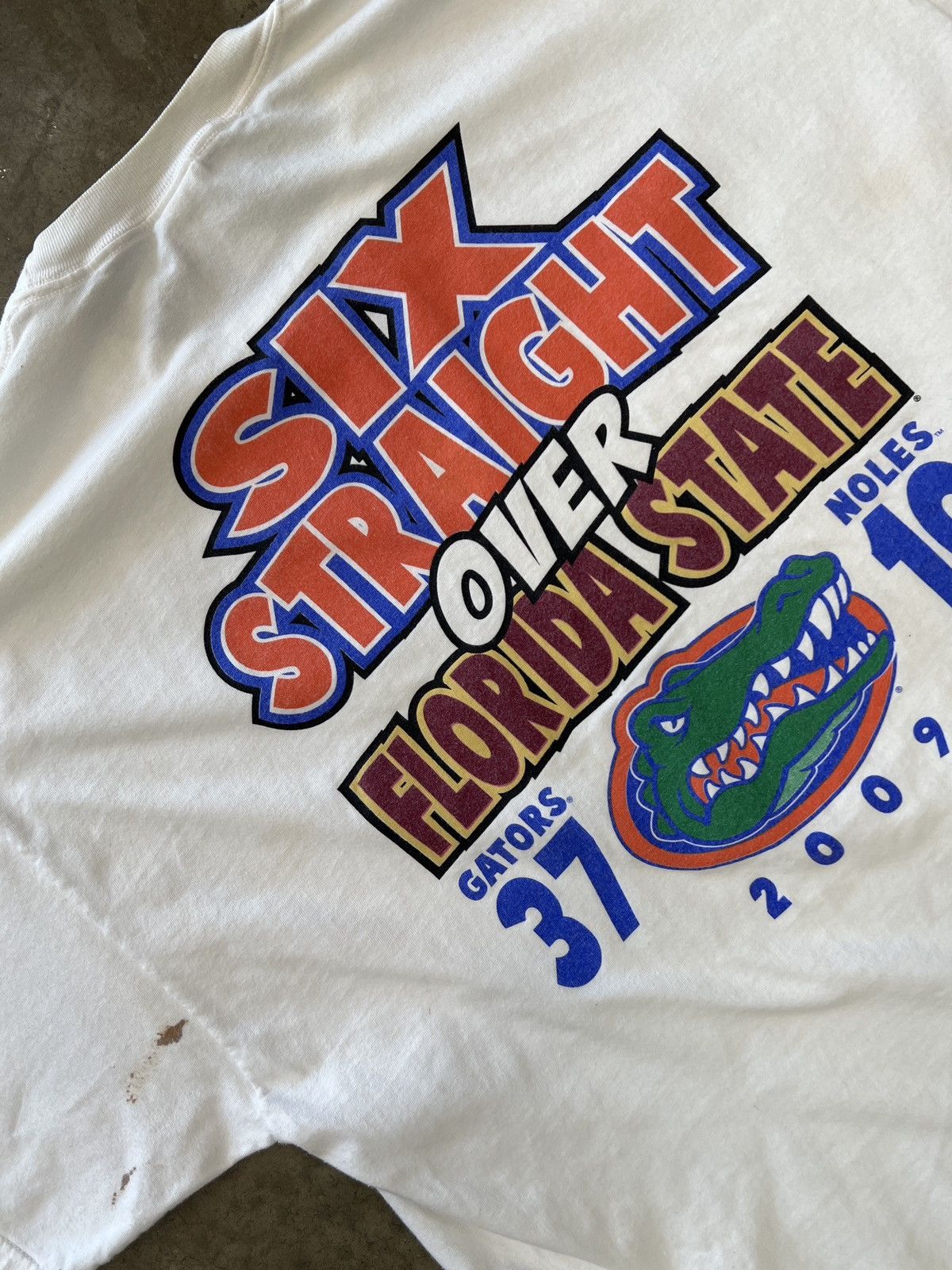 NCAA × Vintage Vintage 2009 Gators vs. Noles Six Straight Tee XXL Size US XXL / EU 58 / 5 - 1 Thumbnail