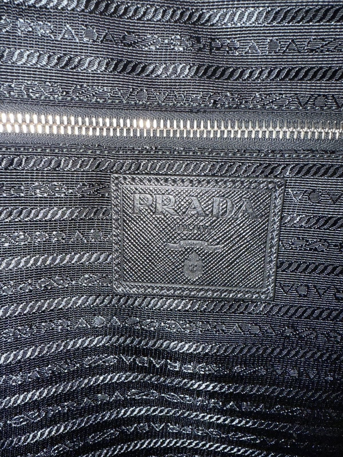Prada Beautiful authentic travel luggage prada Size ONE SIZE - 14 Thumbnail