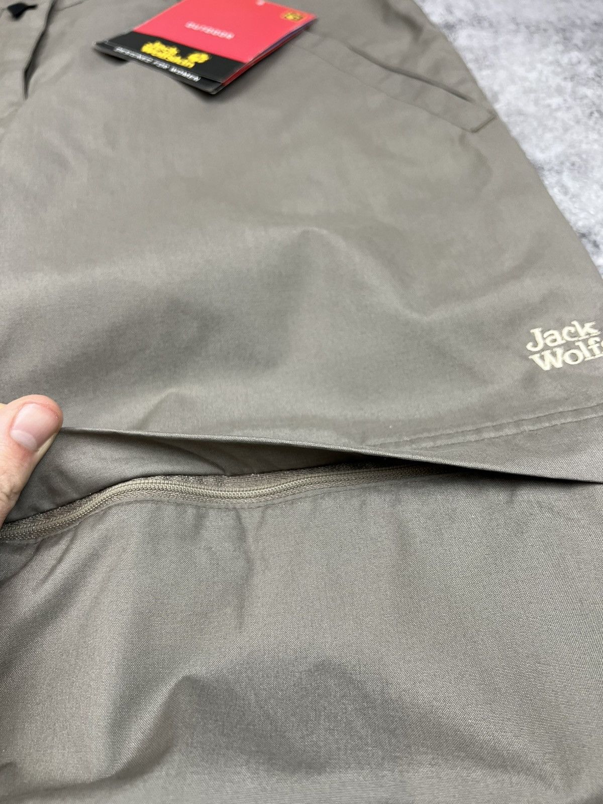 Jack Wolfskin Jack Wolfskin Cream Womens Transformer Pants Size 30" / US 8 / IT 44 - 4 Thumbnail