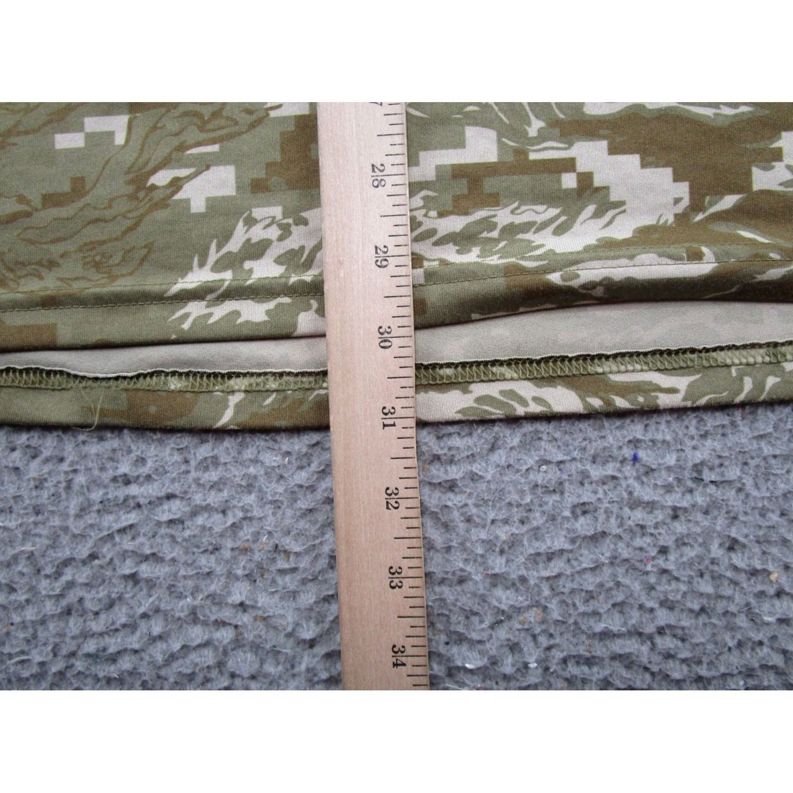 Under Armour Under Armour Freedom Camo Short Sleeve Shirt Mens XL Activewear Military Camouflage Logo Breathable T-Shirt 2020s Mens Size US XL / EU 56 / 4 - 7 Thumbnail