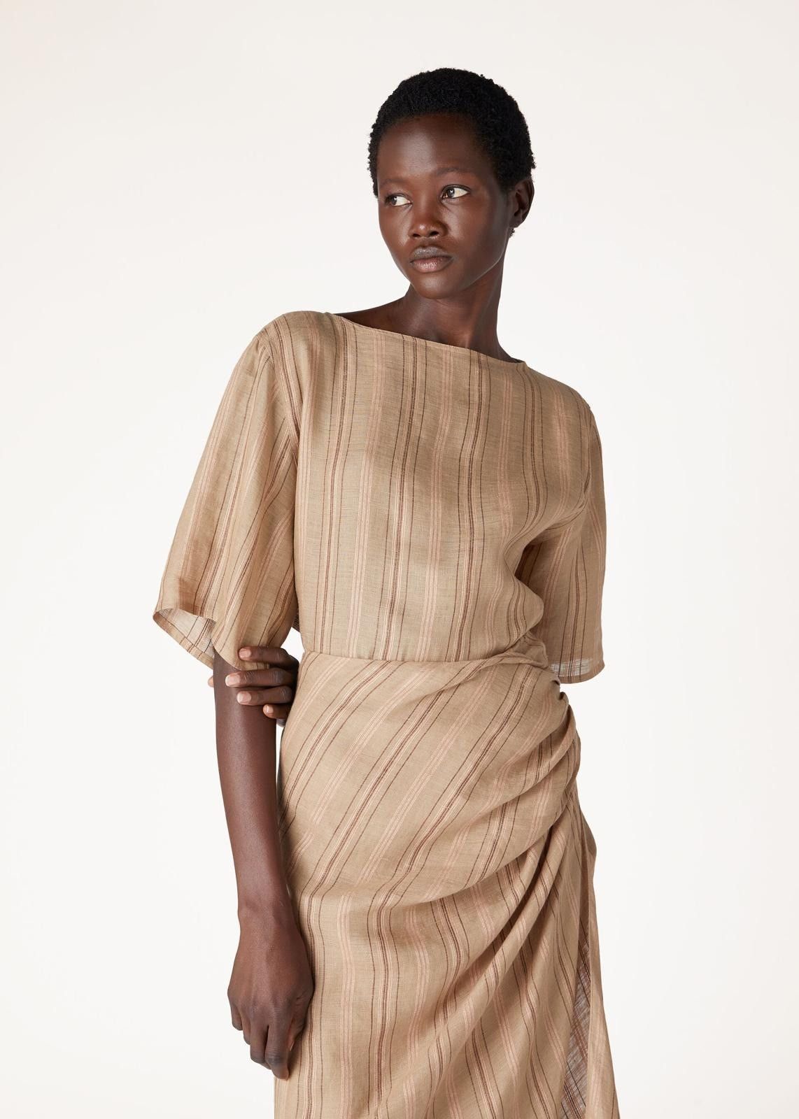 Loro Piana o1srvl11e0725 FAO0488 Mara Linen T-Shirt in Beige Size S / US 4 / IT 40 - 3 Thumbnail