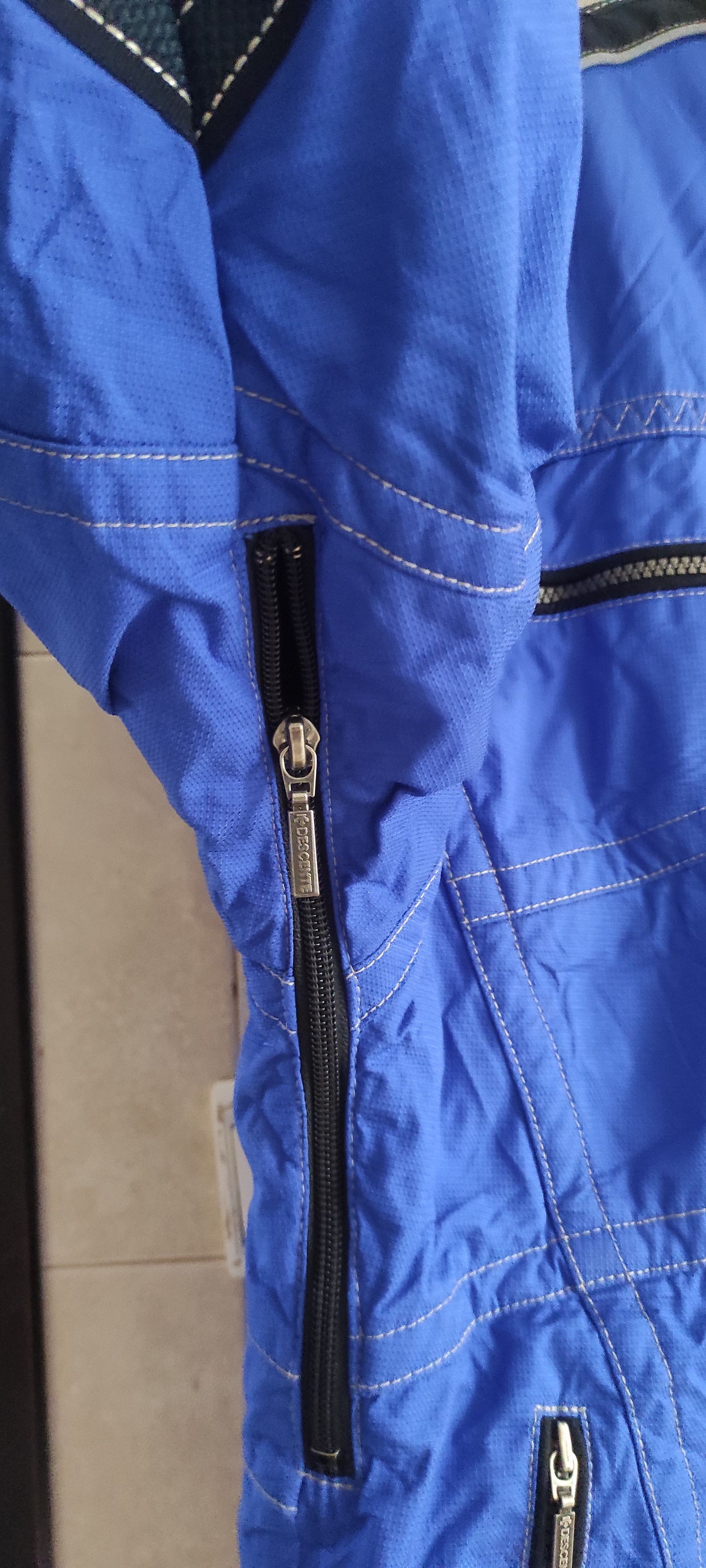 Descente Descente North America Lined Ski SnowBoard Jacket Size L Size US L / EU 52-54 / 3 - 12 Thumbnail