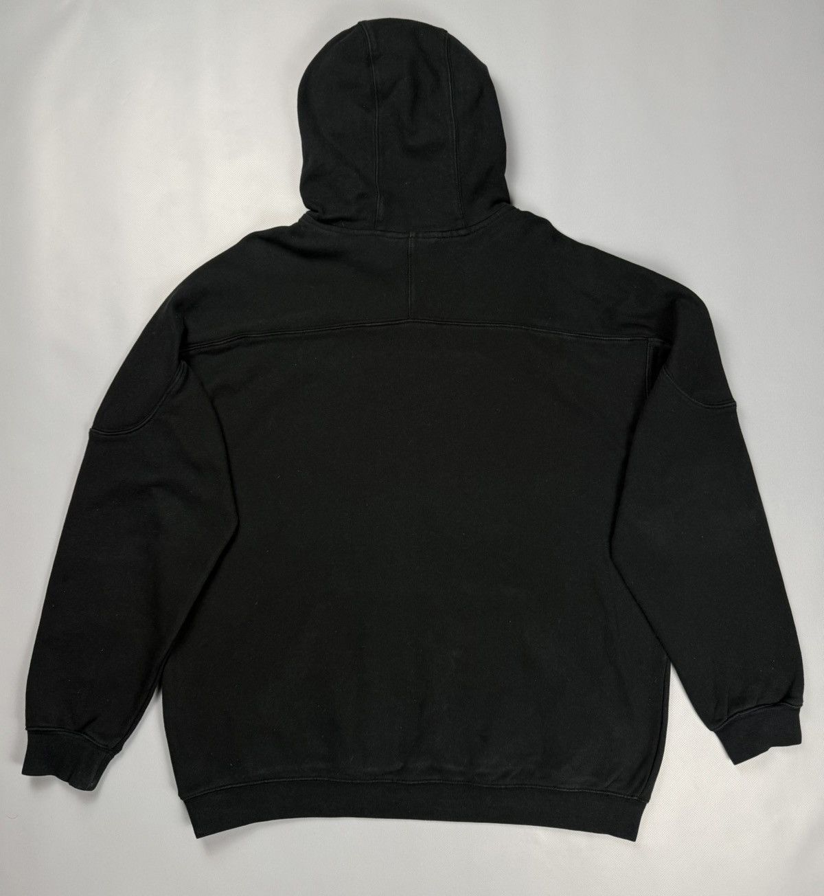 Oakley Vintage Oakley Embroidered Logo Hoodie Y2K Size US L / EU 52-54 / 3 - 6 Thumbnail