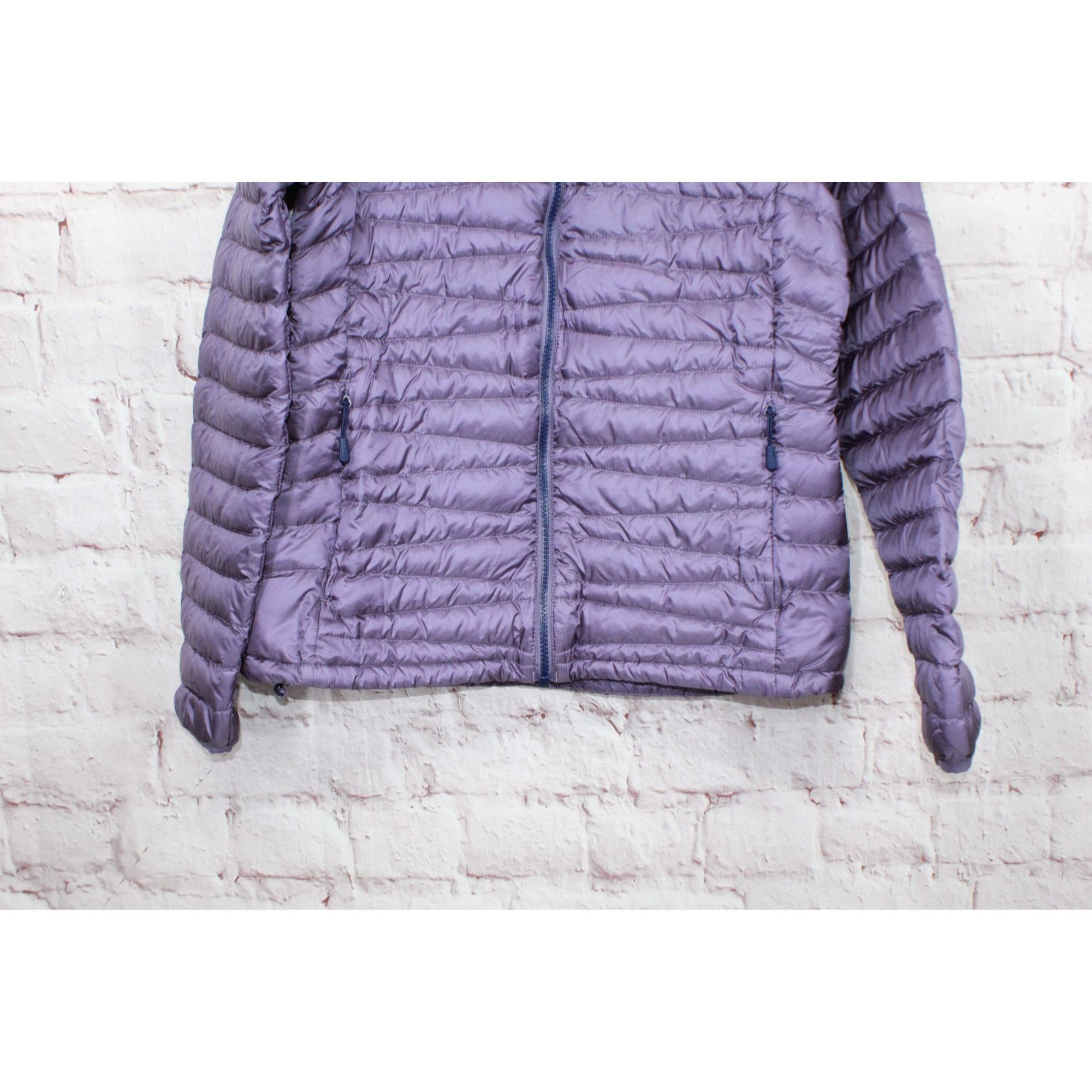 L.L. Bean LL Bean Women's Ultralight 850 Down Hooded Sweater Size S / US 4 / IT 40 - 3 Thumbnail