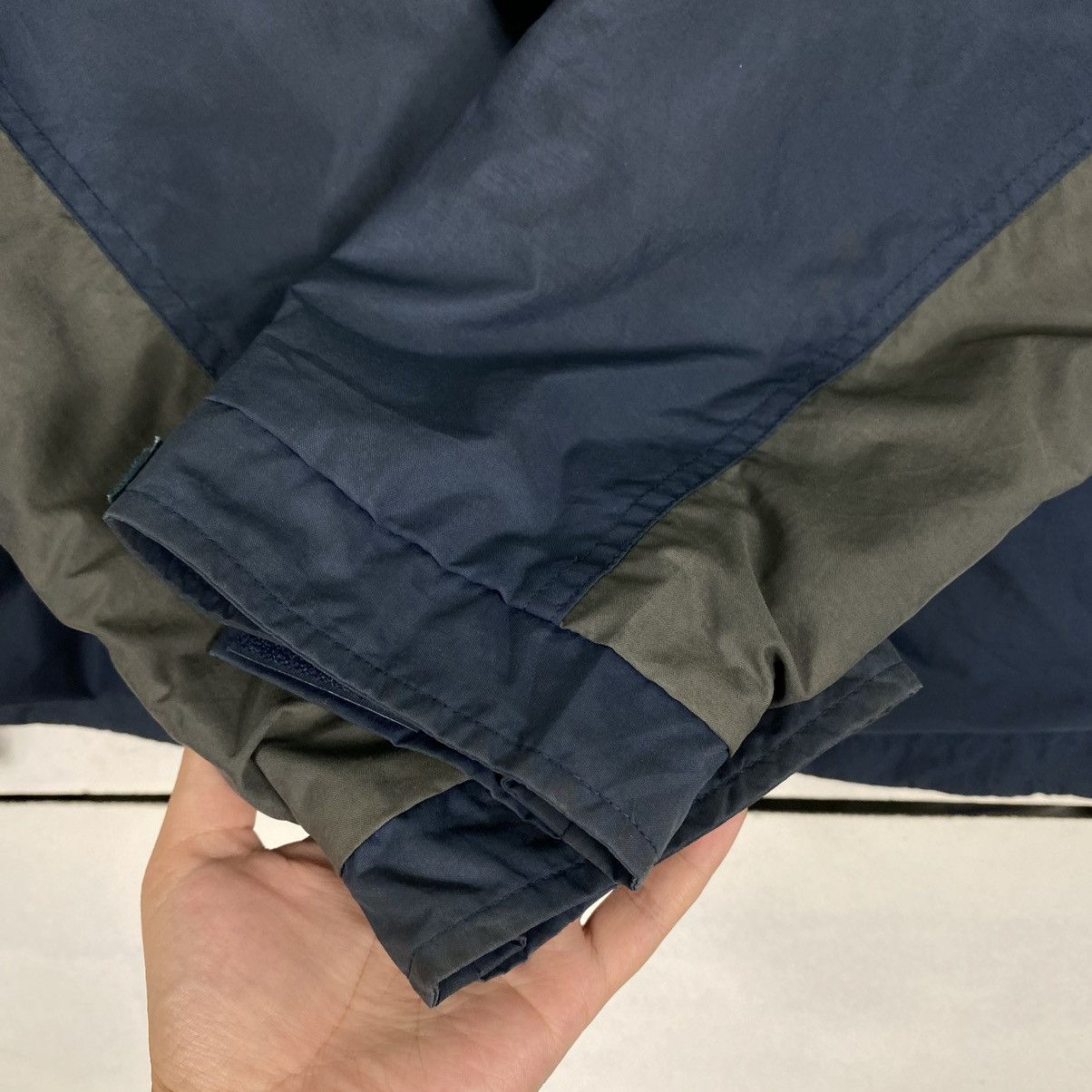 The North Face The North Face Hoodie Light Jacket Size US L / EU 52-54 / 3 - 8 Thumbnail