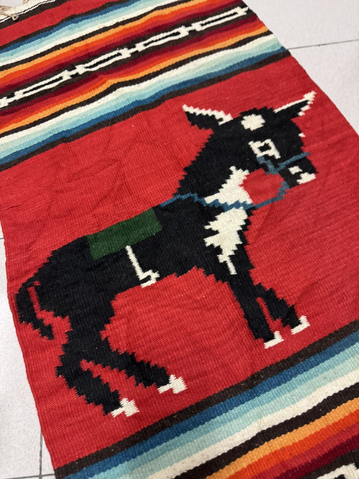 Native VINTAGE NAVAJO BURRO WALL HANGING WOVEN WOOL RUG CARPET Size ONE SIZE - 4 Thumbnail