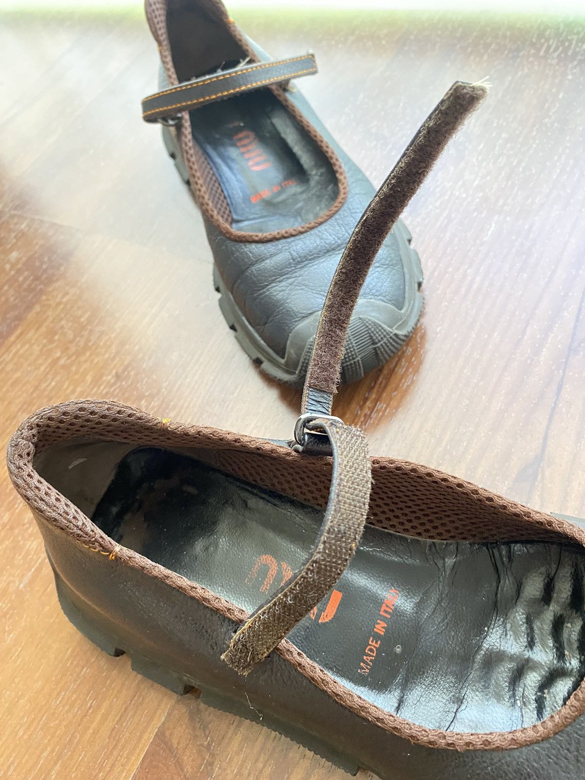 Miu Miu Miu Miu black/brown mary jane shoes. Size US 6 / IT 36 - 15 Thumbnail