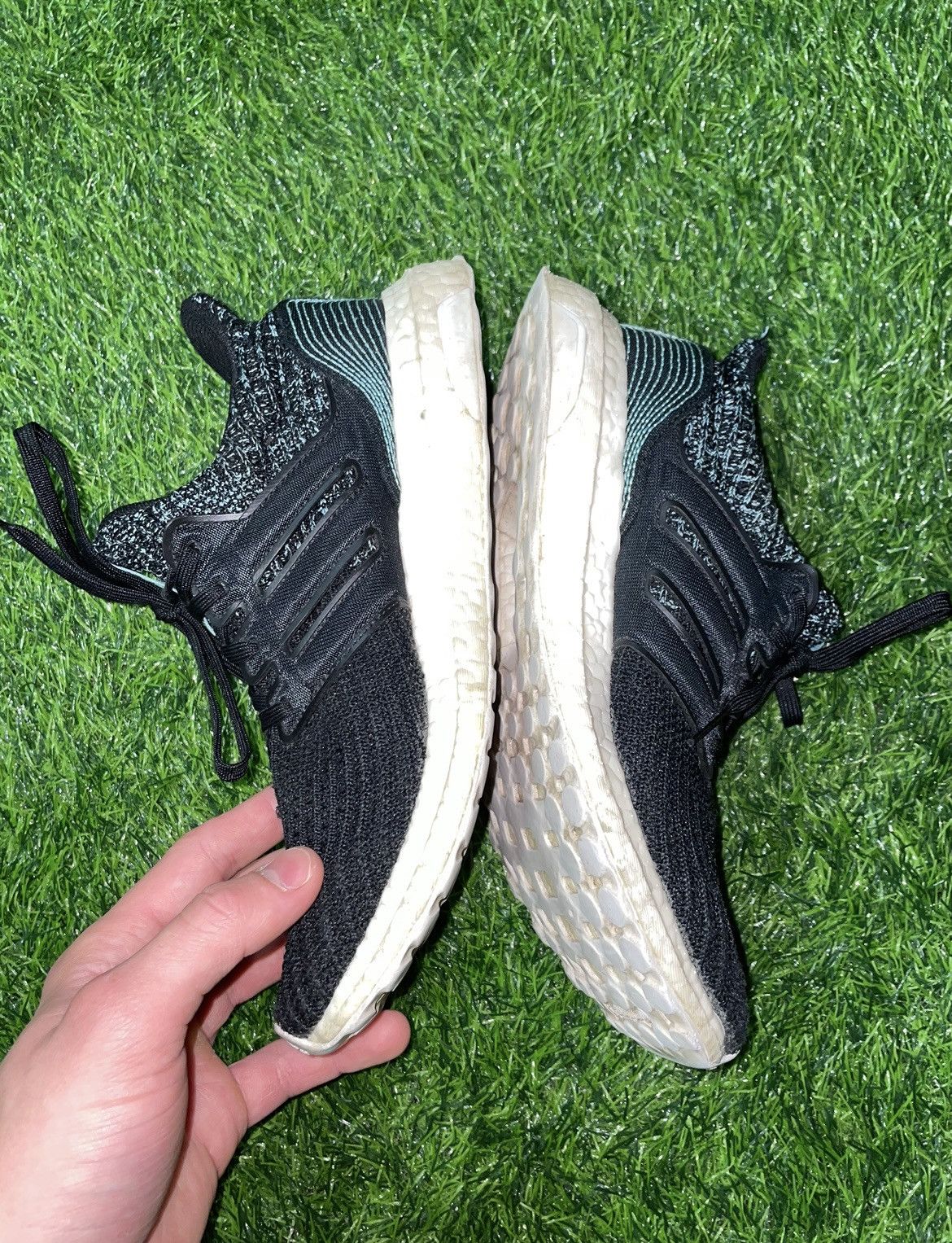 Adidas Adidas Parley Ultra Boost Size 7.5 Size US 7.5 / EU 40-41 - 4 Thumbnail