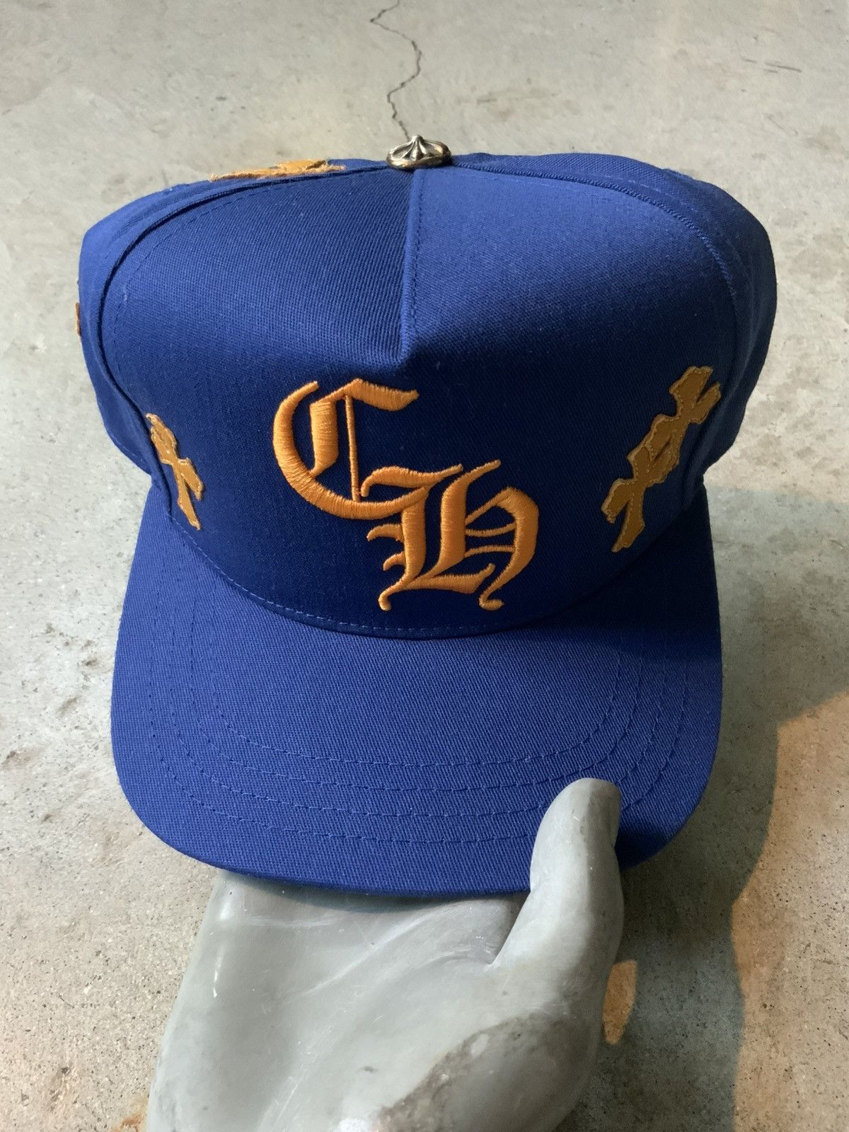 CHROME HEARTS YELLOW GOLD LEATHER CROSS PATCH BLUE CH HAT
