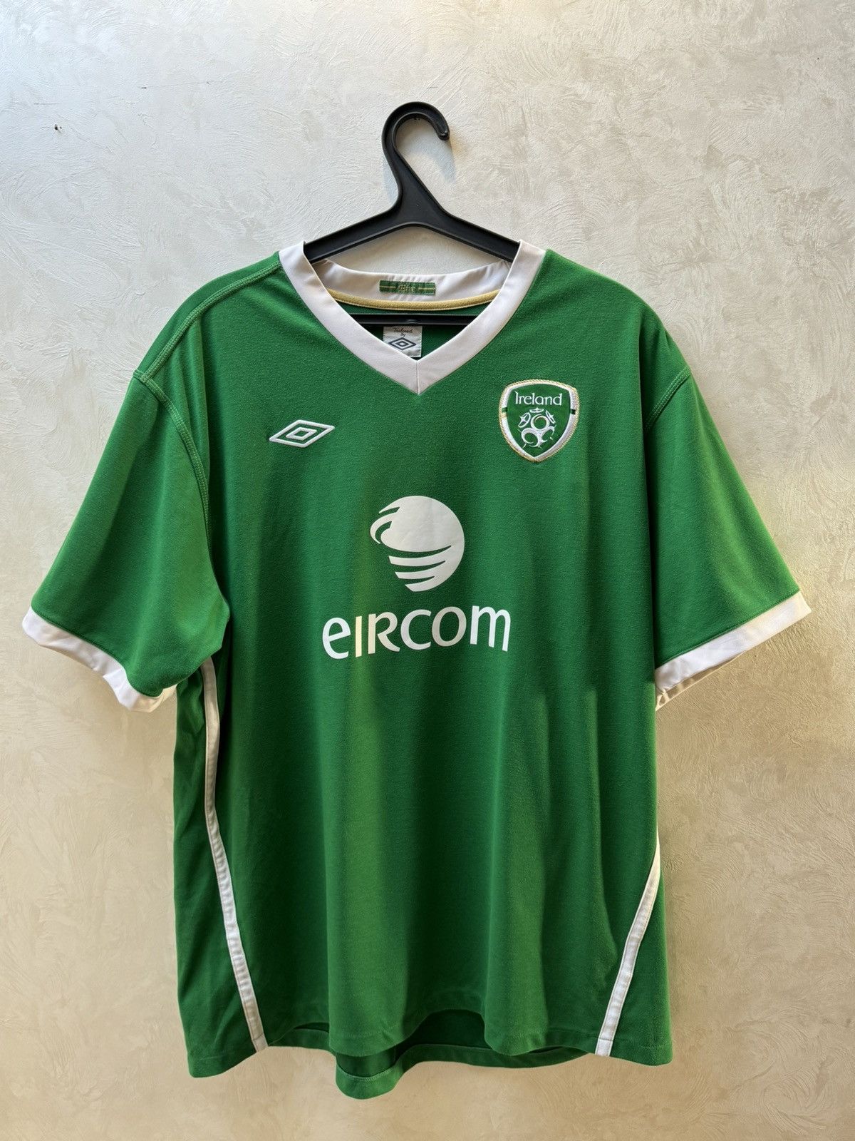 Umbro Ireland 2010 vintage home shirt umbro jersey l-xl Size US L / EU 52-54 / 3 - 1 Thumbnail
