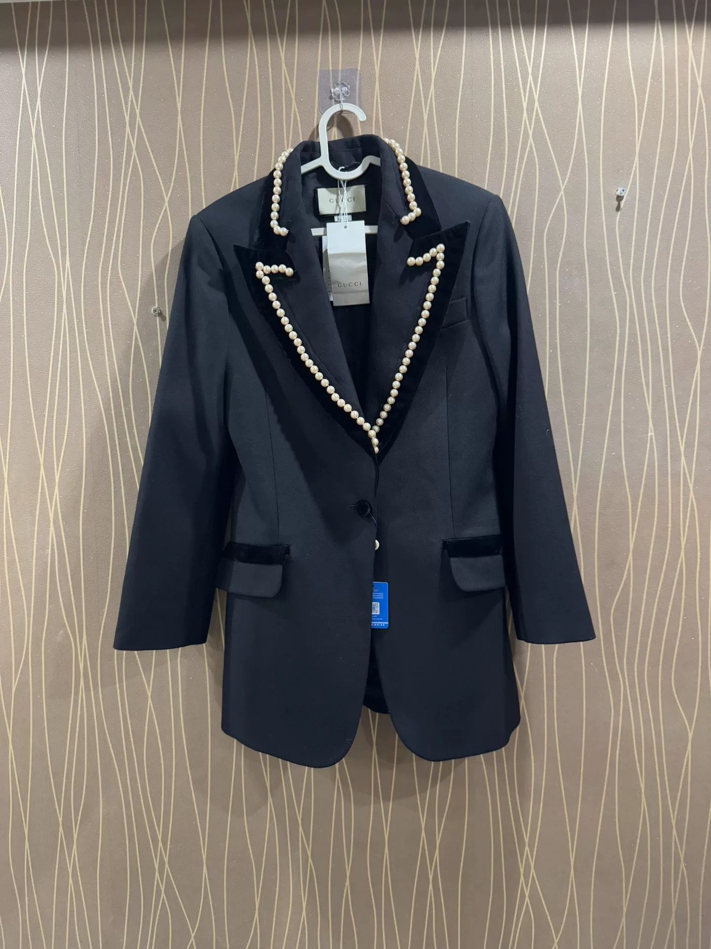 Gucci Gucci Pearl-Trimmed Show Blazer Size US S / EU 44-46 / 1 - 1 Thumbnail