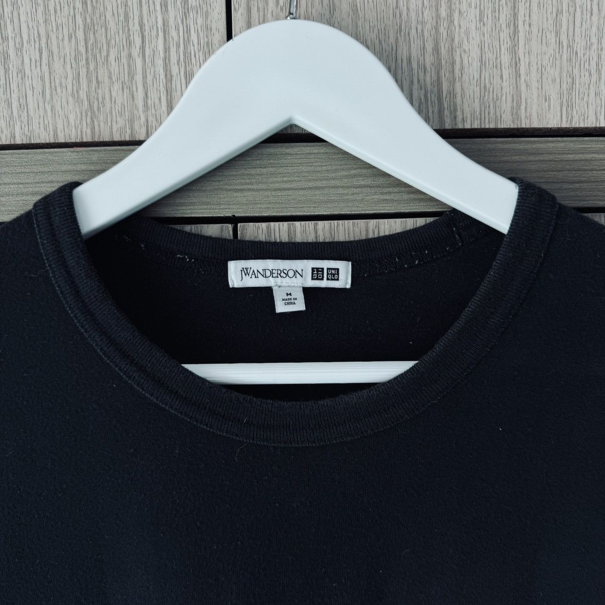 JW Anderson × Uniqlo Uniqlo X JWAnderson Art Tew Size US M / EU 48-50 / 2 - 4 Thumbnail