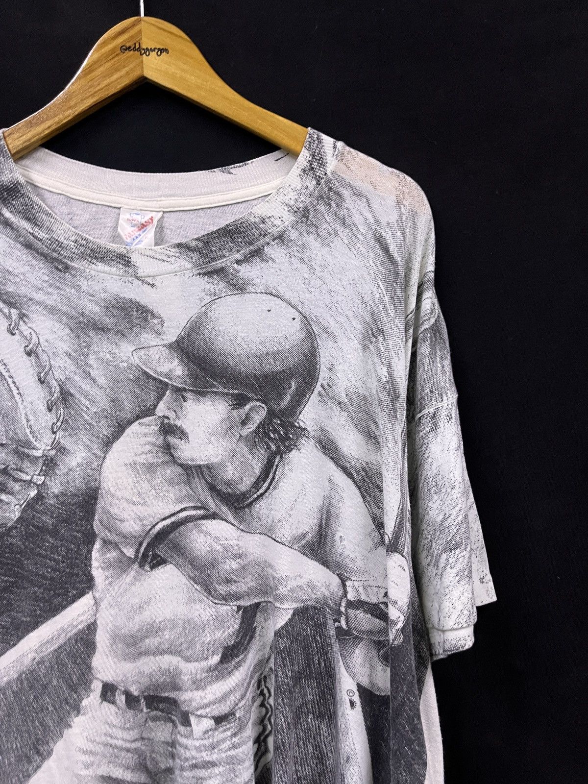 Vintage VINTAGE AOP 80s MLB FULLPRINT GRAPHIC TSHIRT Size US XL / EU 56 / 4 - 2 Thumbnail