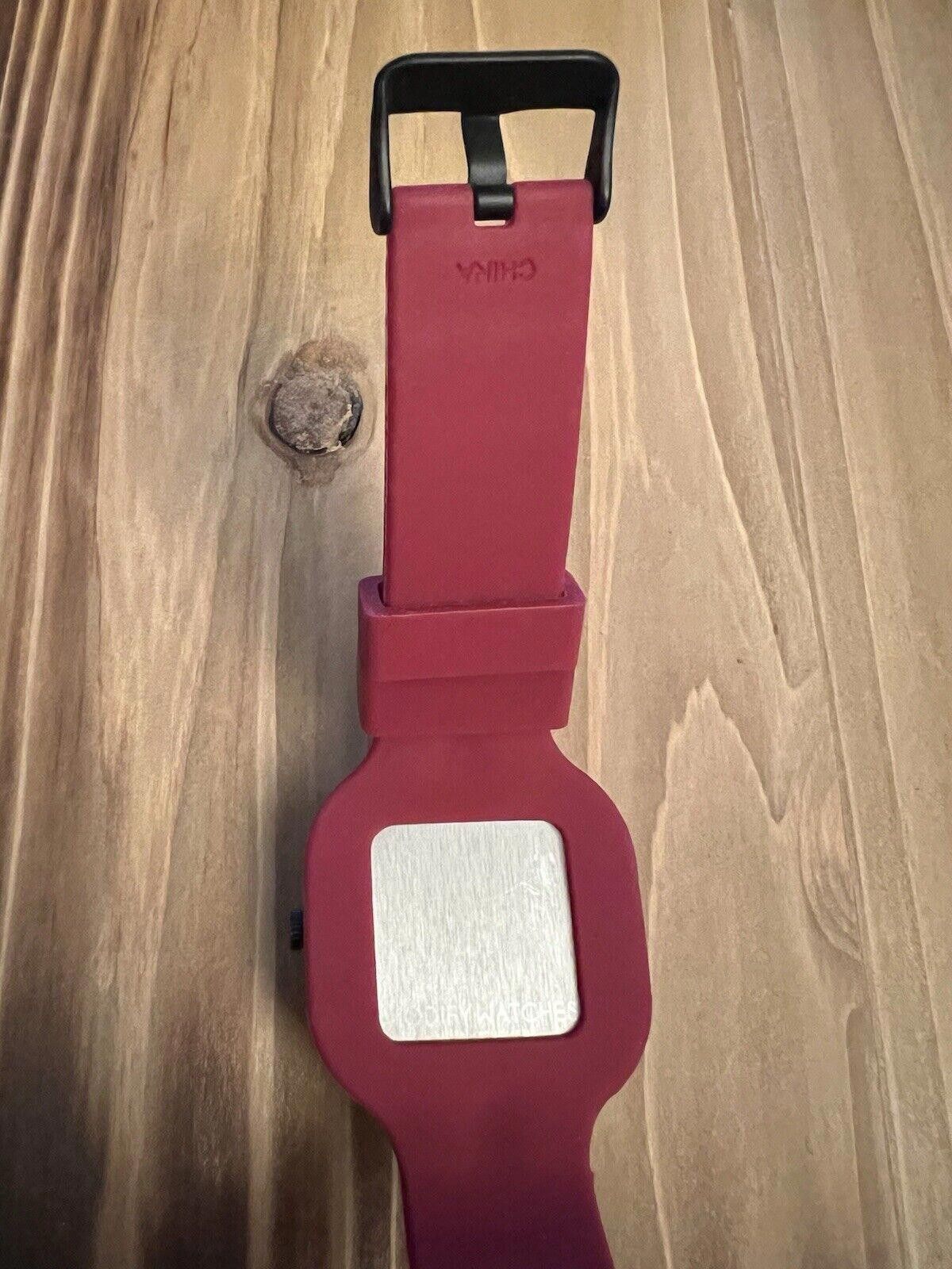Designer Modify Watch Red polka dot New Battery Size ONE SIZE - 7 Thumbnail