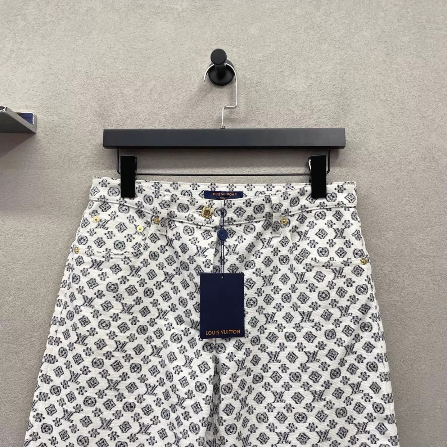 Louis Vuitton LV 25 New Women's High-Waist Full Print Jeans 38 Size 27" / US 4 / IT 40 - 4 Thumbnail