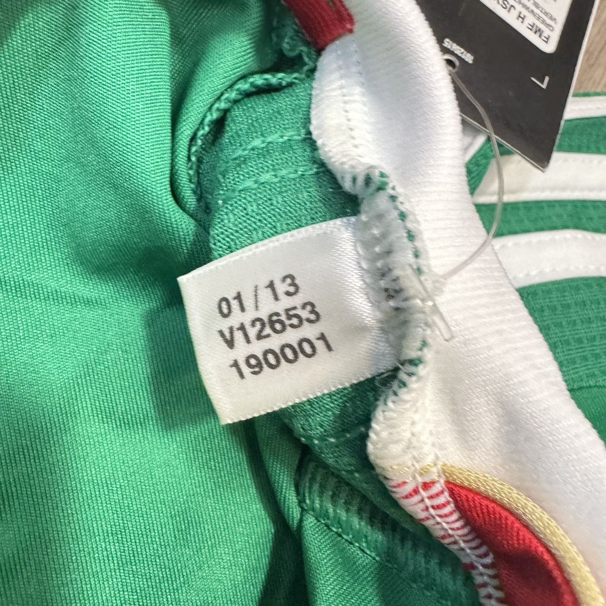 Adidas Mexico 11/13 home shirt #18 Guardado (bnwt) Size US XL / EU 56 / 4 - 9 Thumbnail