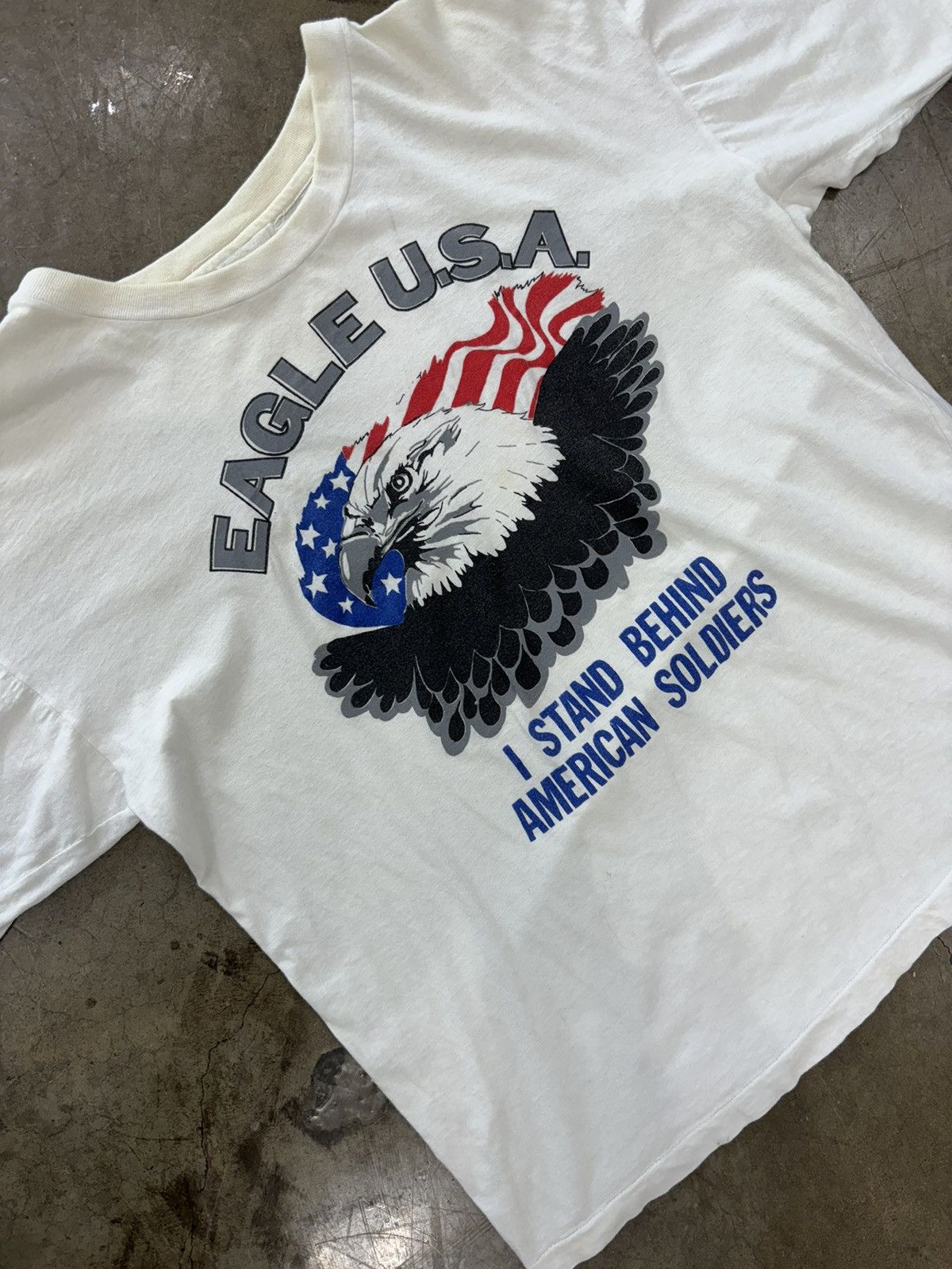 Vintage Vintage Eagle USA American Flag Soldiers Single Stitch XL Size US XL / EU 56 / 4 - 1 Thumbnail