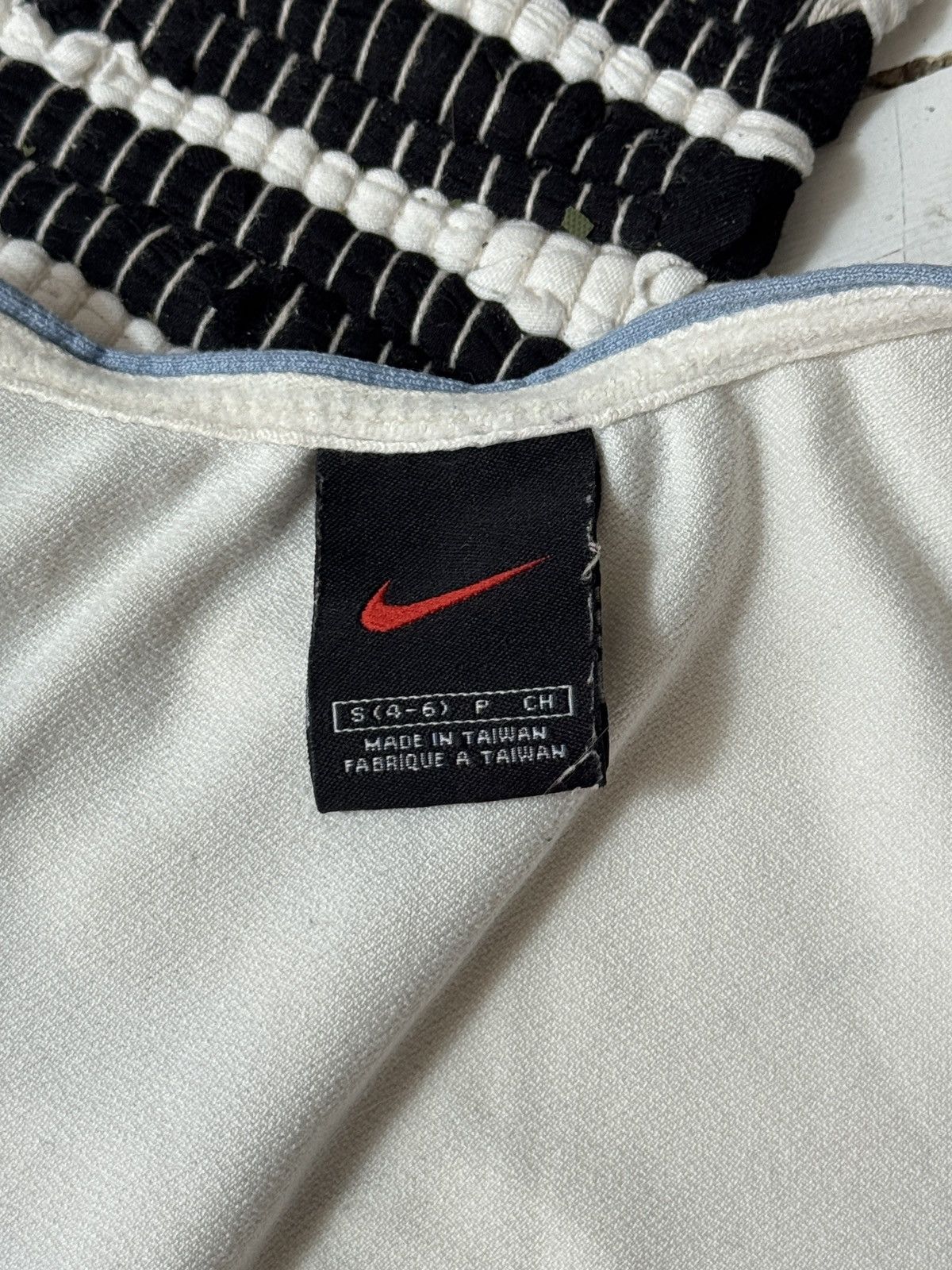 Other VINTAGE NIKE 2000s CENTRAL SWOOSH TEE SHIRT Size S / US 4 / IT 40 - 5 Thumbnail