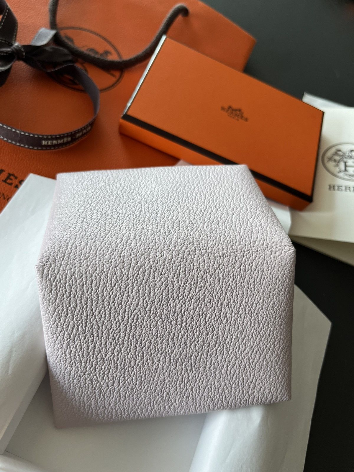 Hermes Hermes Brand New Calvi Mauve Pale Chèvre Mysore Leather Size ONE SIZE - 12 Thumbnail