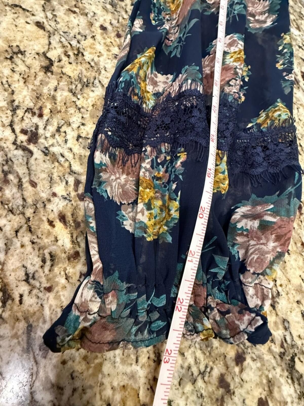 Other Suzanne Betro tunic top blue multicolor floral lace SZ LG Size L / US 10 / IT 46 - 11 Thumbnail