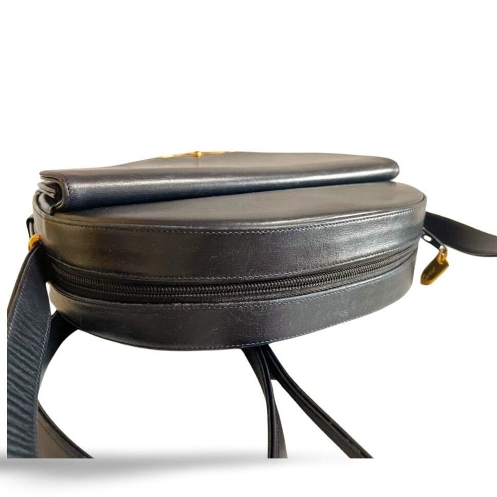 Cartier Vintage Cartier navy oval shape shoulder bag with blue stone Size ONE SIZE - 7 Thumbnail